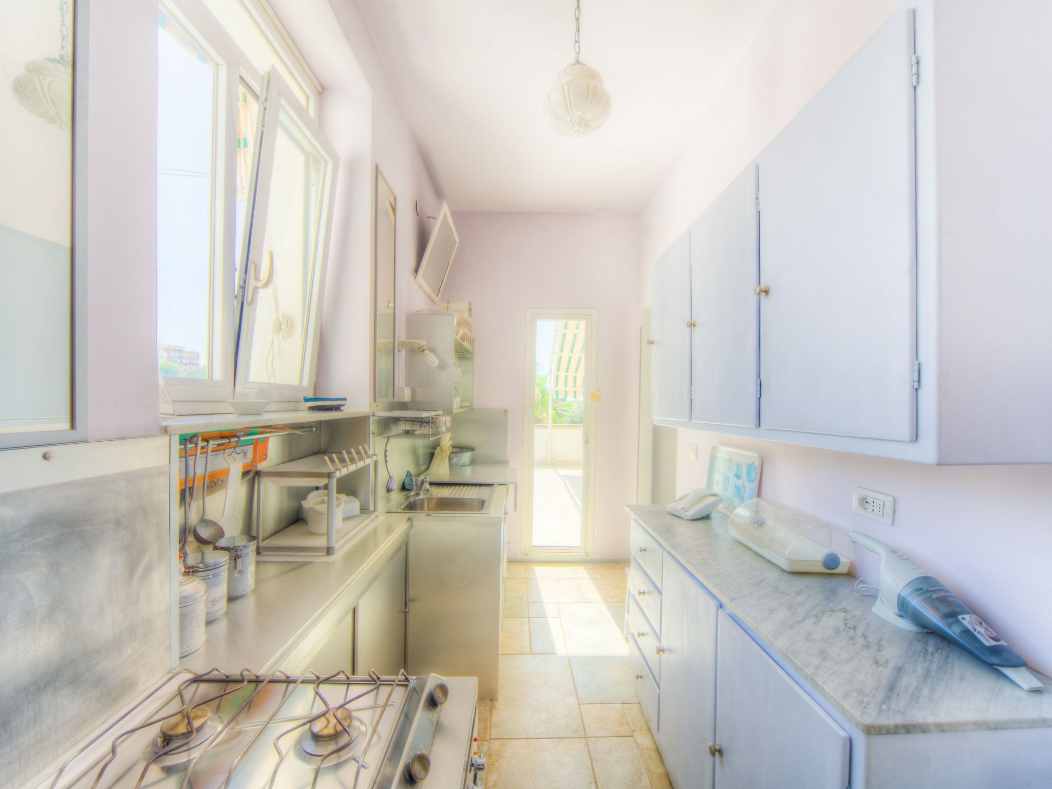 Für 4 Personen und 1 Kind in Syrakus, Sizilien (Ostküste von Sizilien)-Image-tags.info