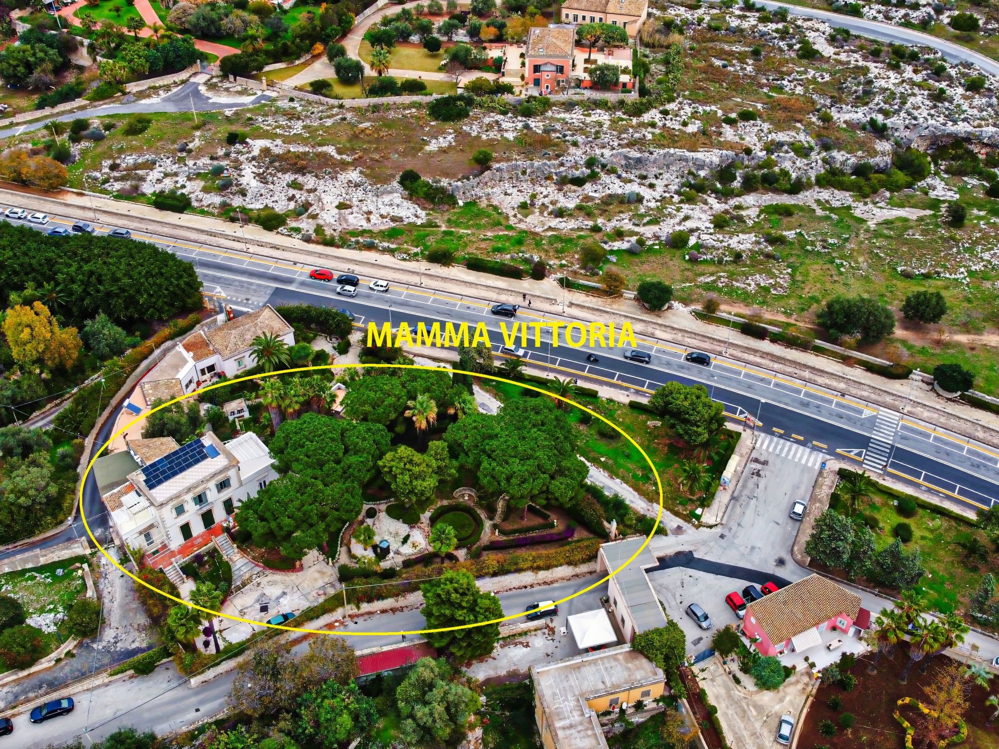 Für 4 Personen und 1 Kind in Syrakus, Sizilien (Ostküste von Sizilien)-Image-tags.info