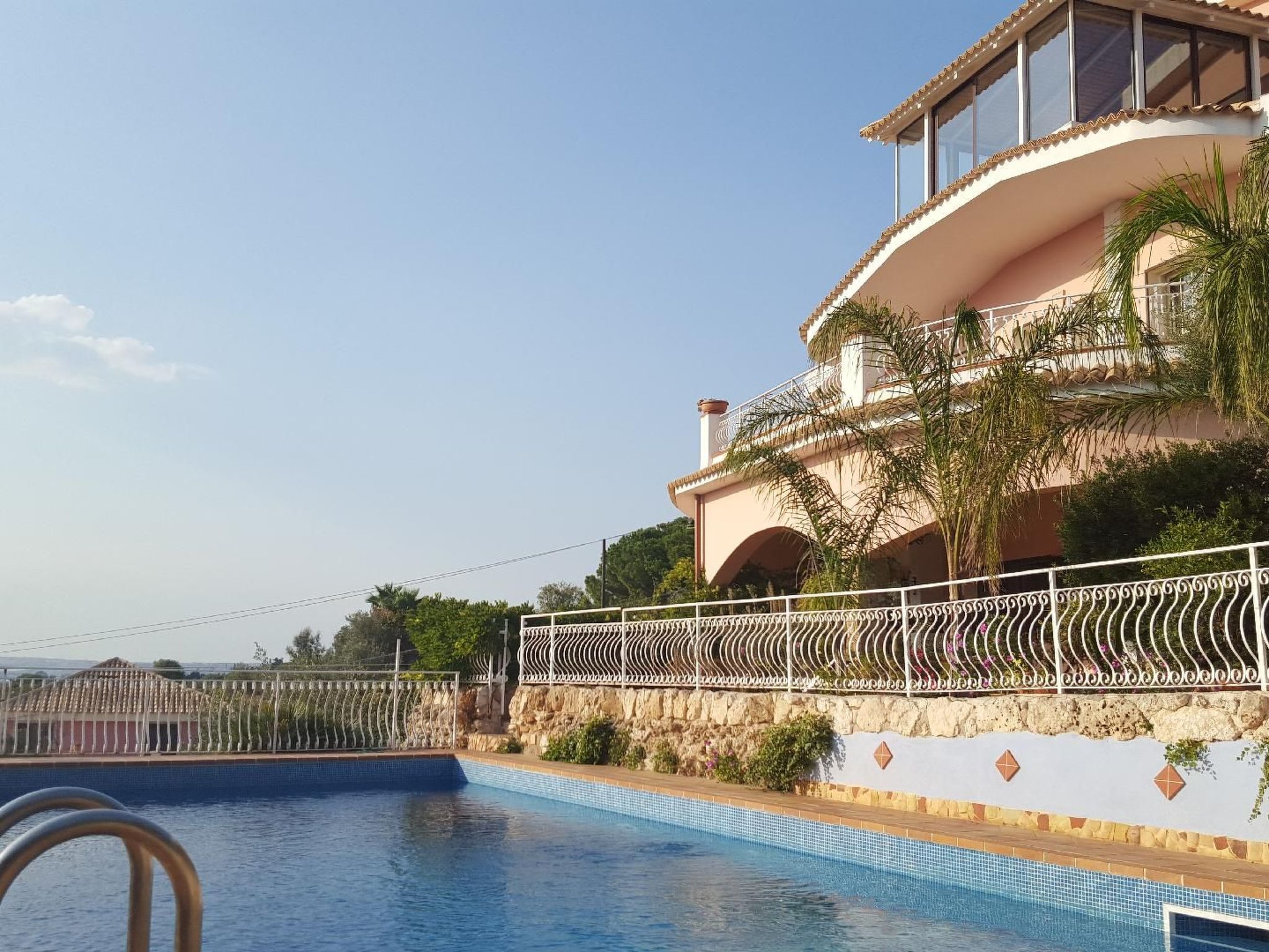 SUPERIOR-WOHNUNG MIT POOL IN SYRAKUS