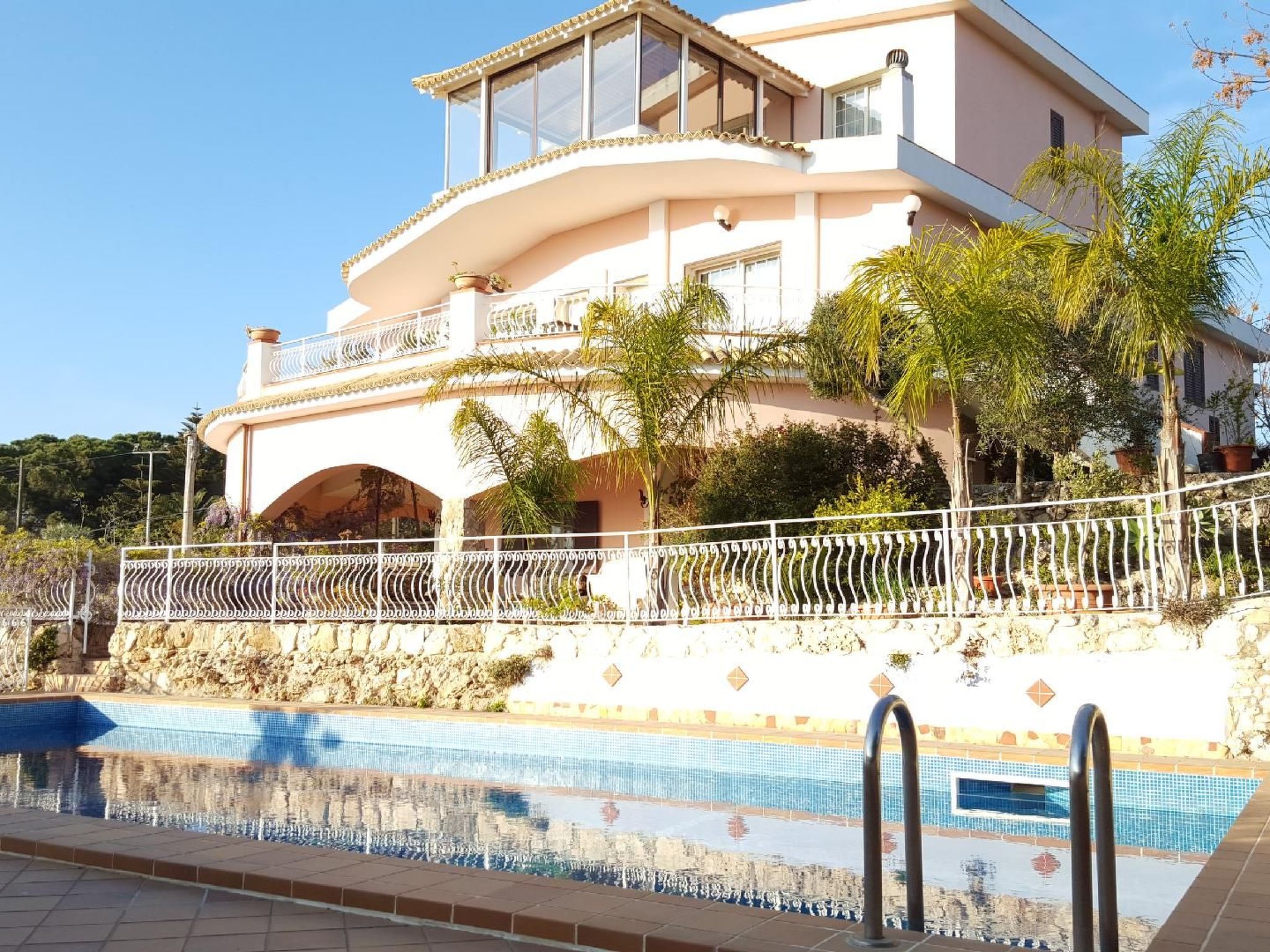 SUPERIOR-WOHNUNG MIT POOL IN SYRAKUS - Draußen
