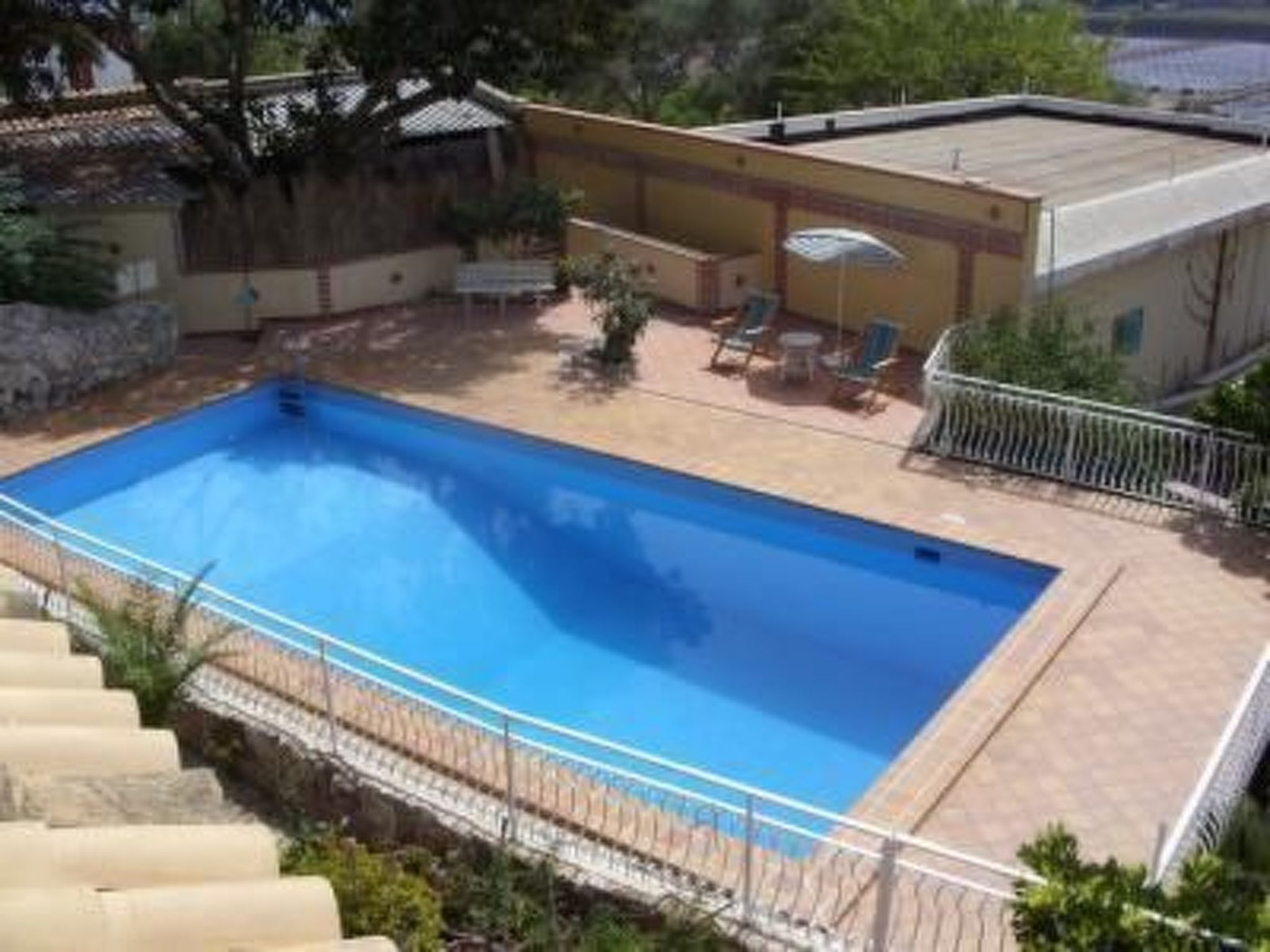 PLEMMIRIO IN WOHNHEIM MIT POOL SYRACUSE - Draußen