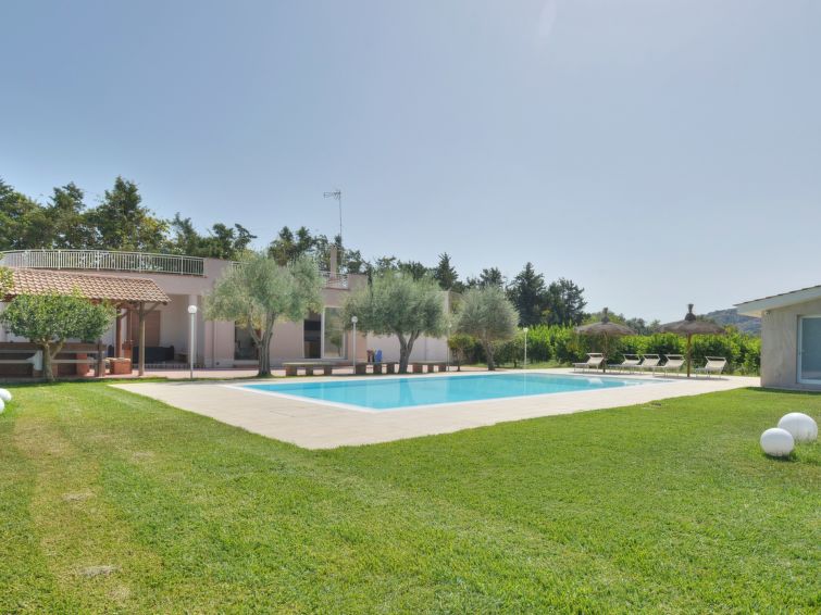 Domek letniskowy Adone