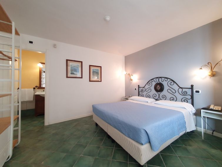 Photo of La Rosa