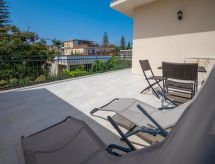 Villa Nisa: Sfeervol Appartement met Panoramisch Zeezicht in Siracusa - thumbnail 6