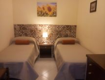 Gemütliche Wohnung in Borgo-Sanzio mit Privatparkplatz