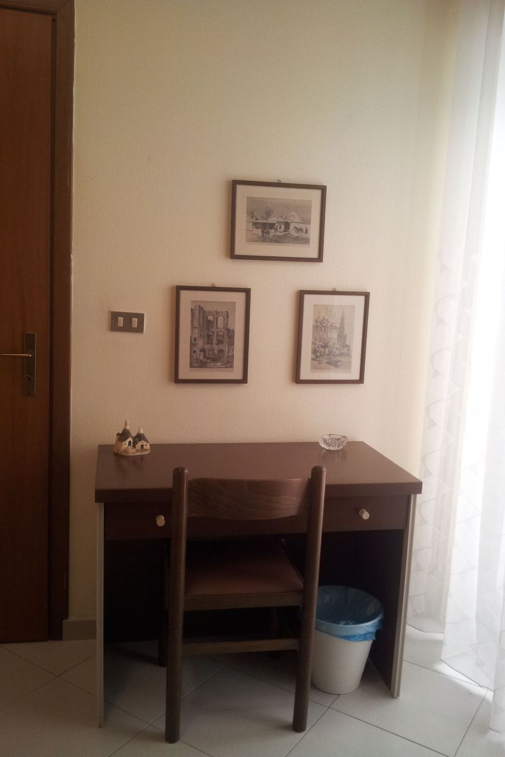 Gemütliche Wohnung in Borgo-Sanzio mit Privatparkplatz-Binnen