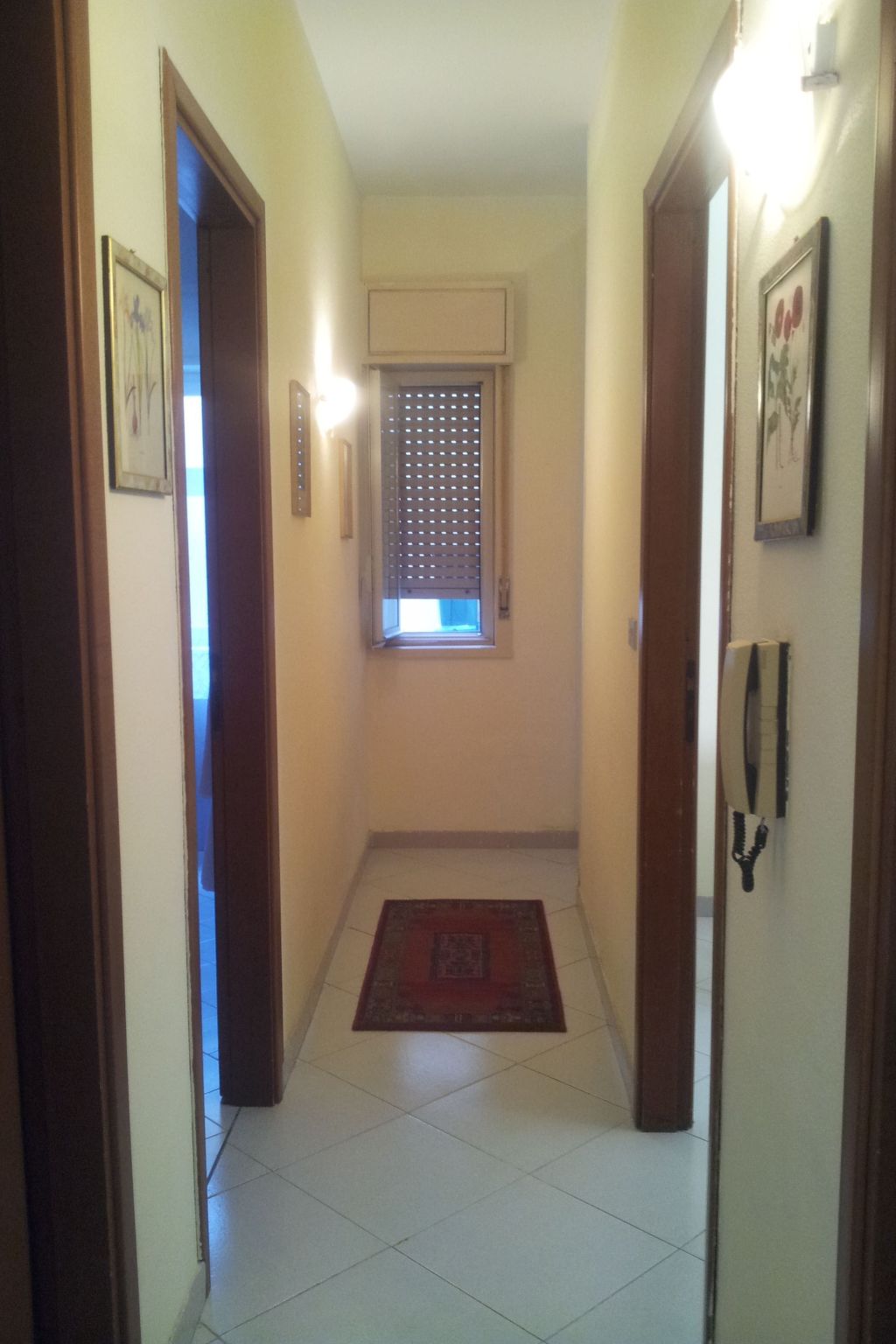 Gemütliche Wohnung in Borgo-Sanzio mit Privatparkplatz-Binnen