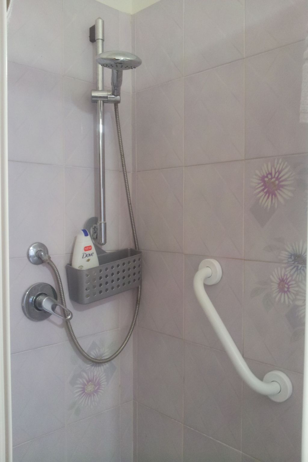 Gemütliche Wohnung in Borgo-Sanzio mit Privatparkplatz-Image-tags.info