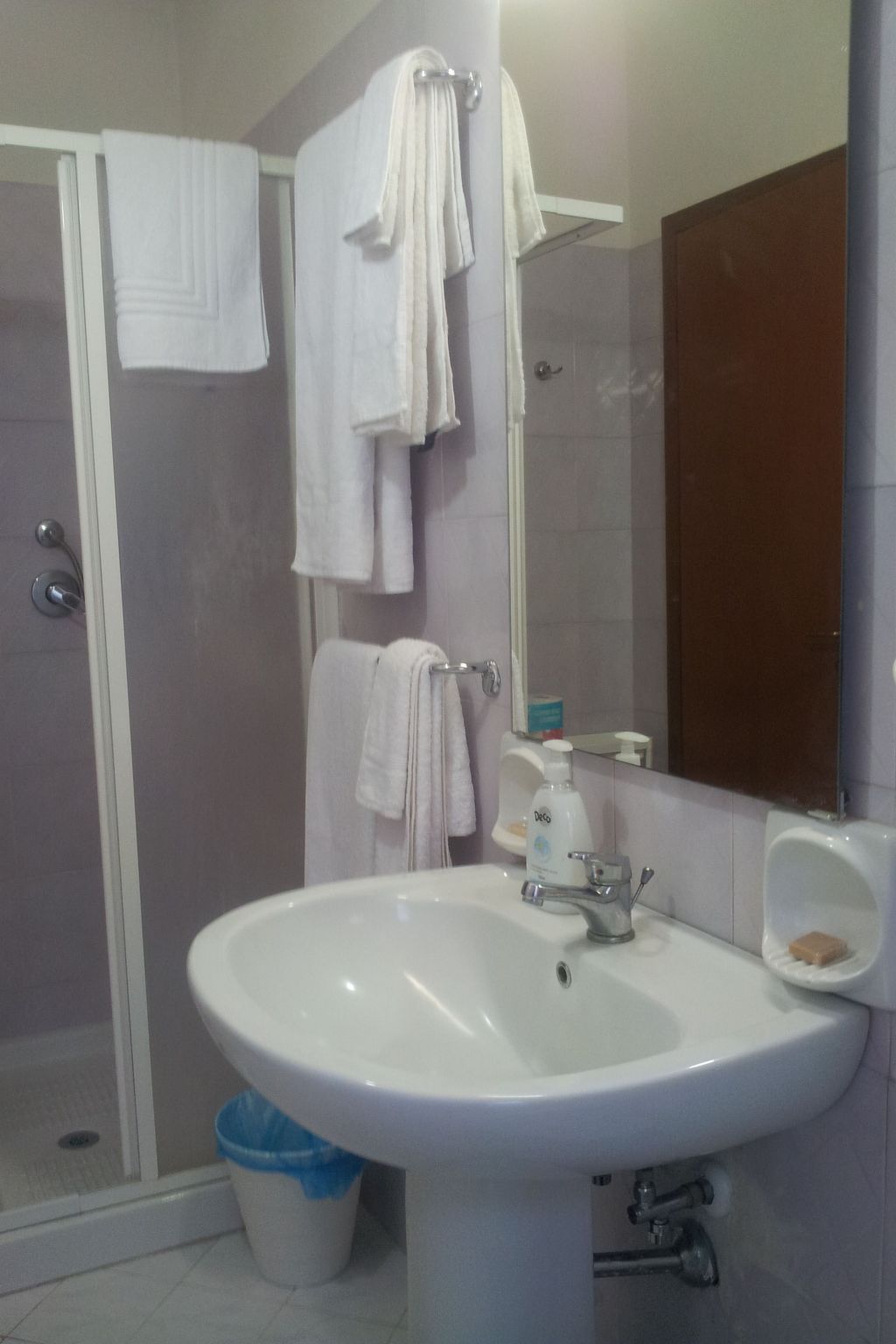 Gemütliche Wohnung in Borgo-Sanzio mit Privatparkplatz-Binnen