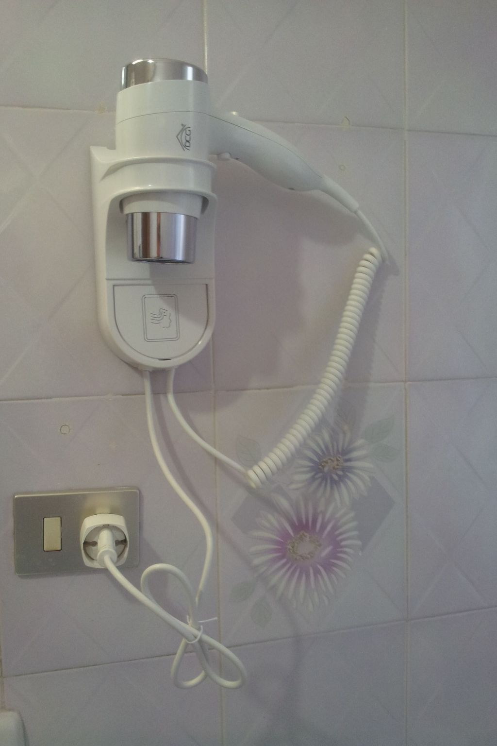 Gemütliche Wohnung in Borgo-Sanzio mit Privatparkplatz-Image-tags.info