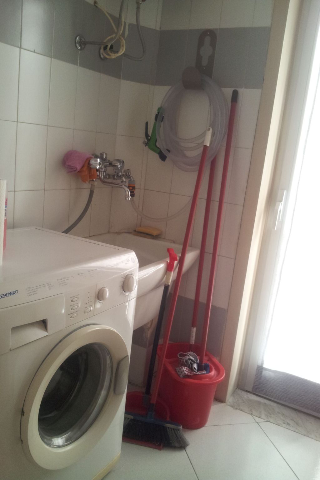 Photo of Gemütliche Wohnung in Borgo-Sanzio mit Privatparkplatz