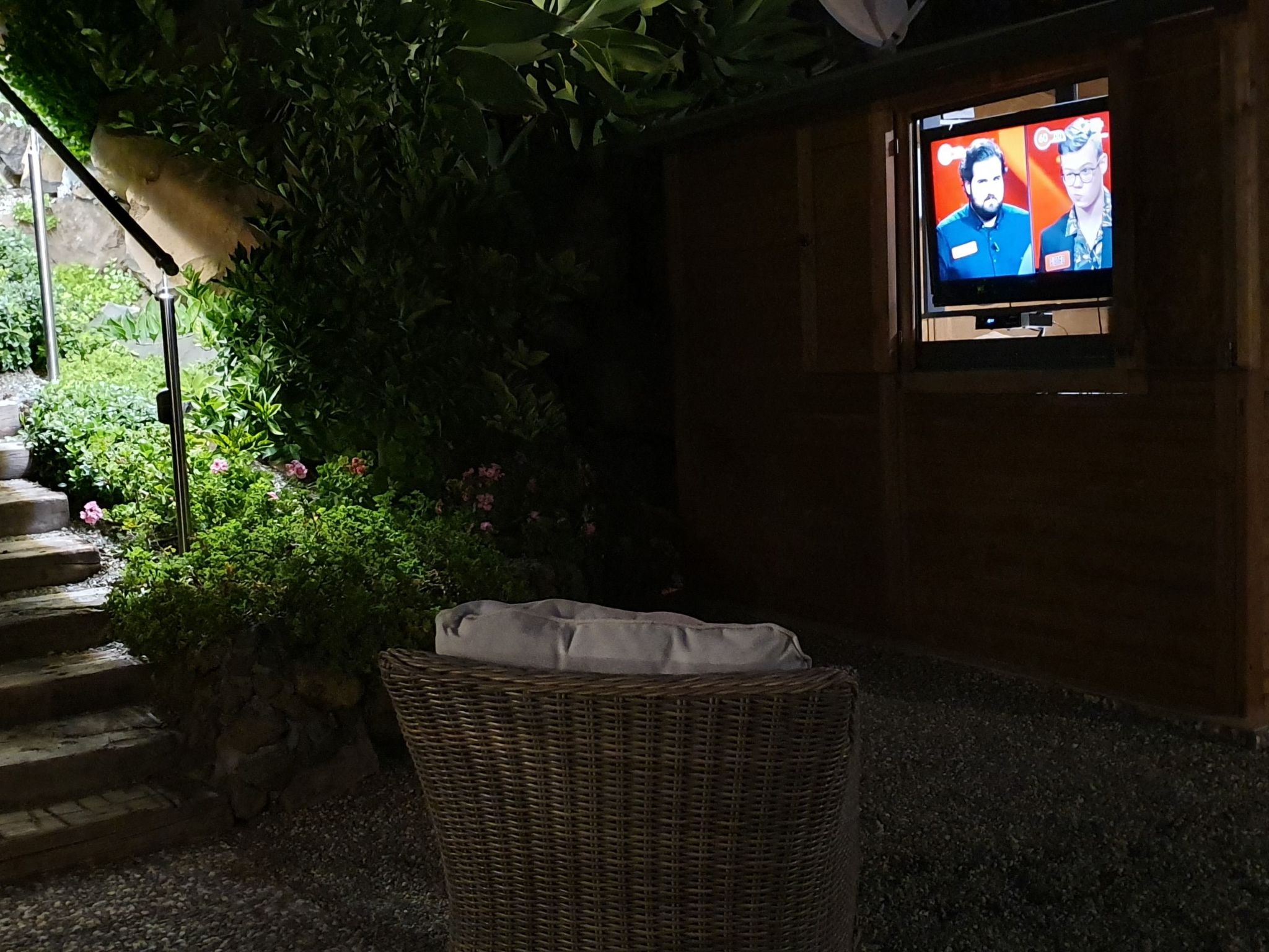 Zyklopenhaus. Erstaunliche Aussicht und privates Mini-Spa-Binnen