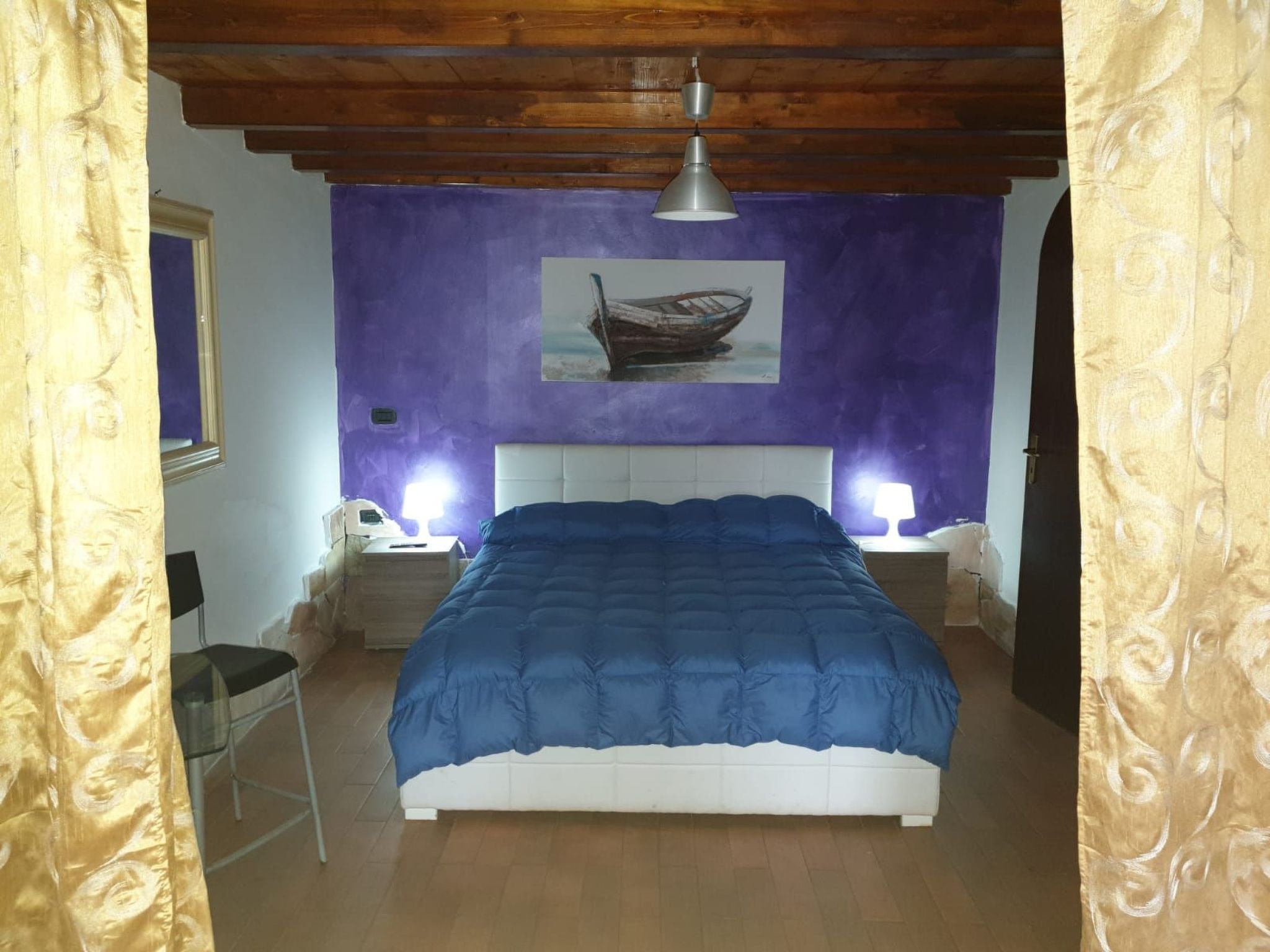 DER RUSTIKALE POZZILLO-Binnen