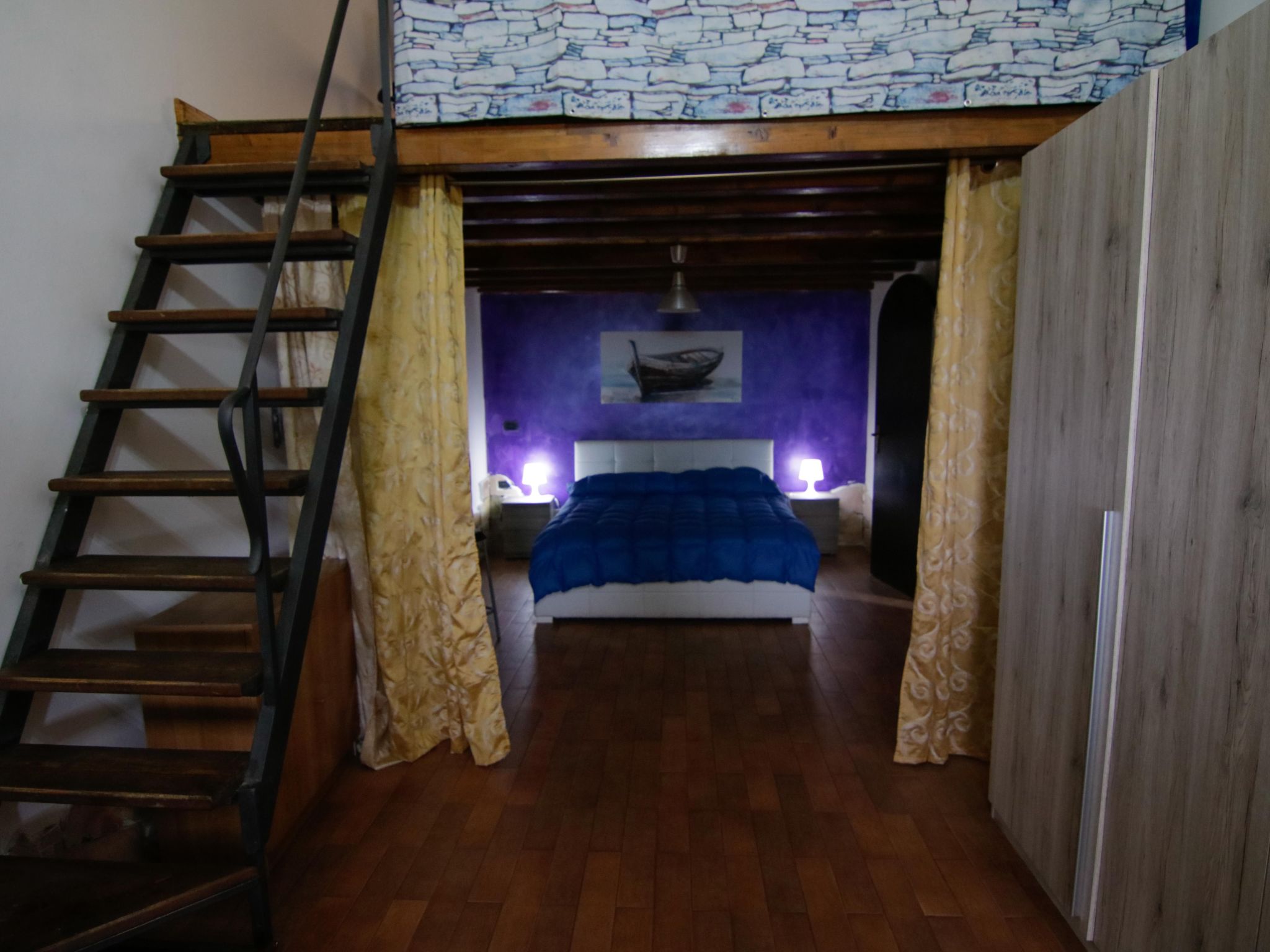 DER RUSTIKALE POZZILLO-Binnen