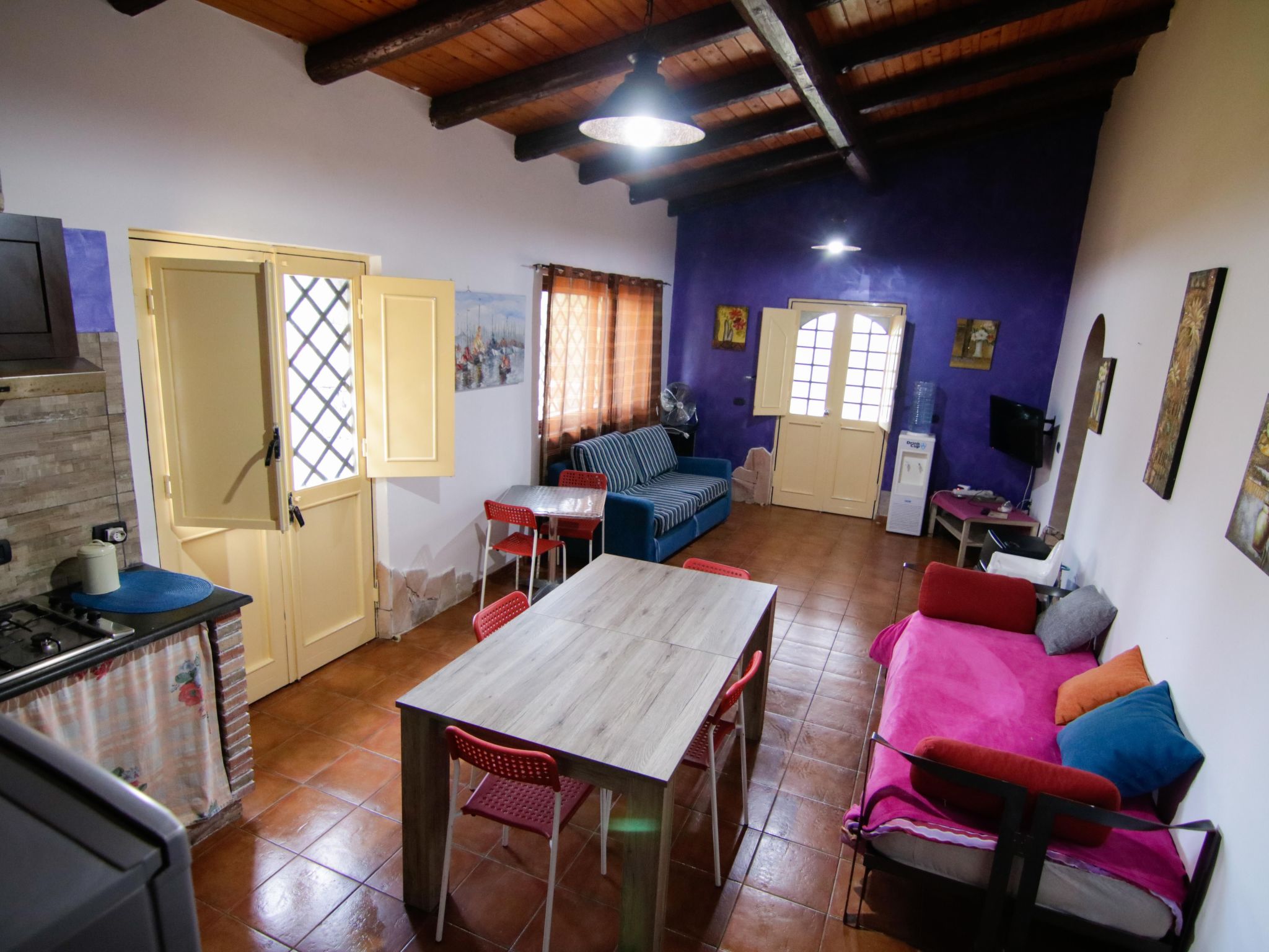 DER RUSTIKALE POZZILLO-Binnen