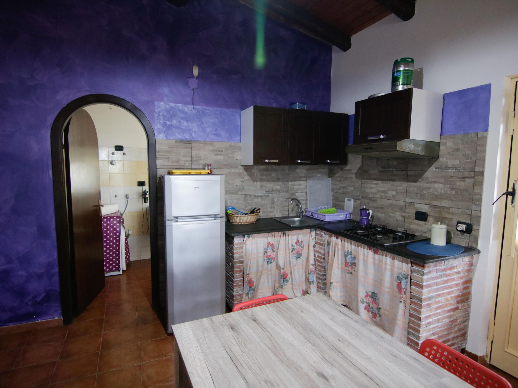 DER RUSTIKALE POZZILLO-Binnen