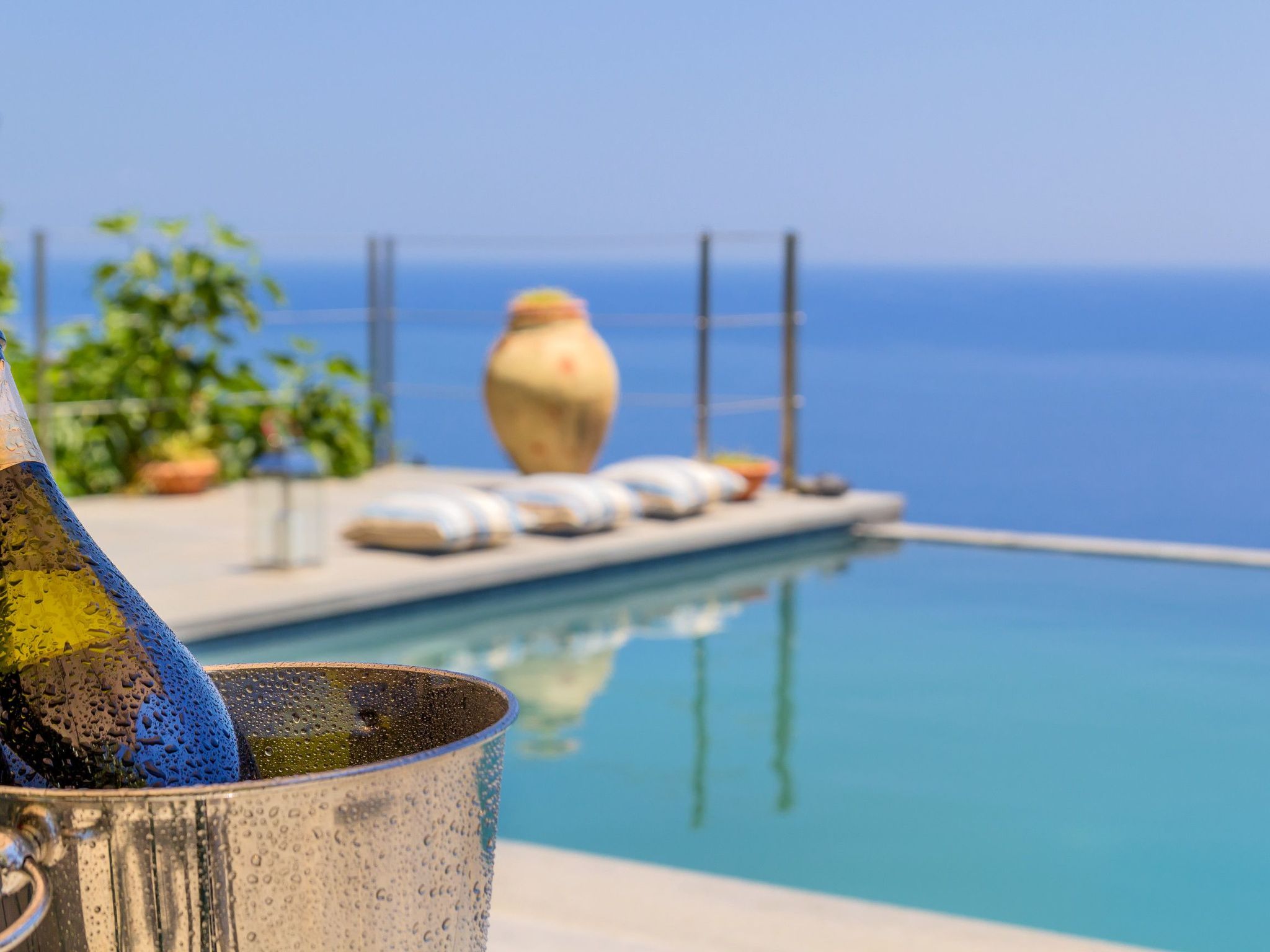 Villa Battiato - Haus n Pool-Inside