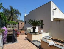 Villa mit Wasserblick