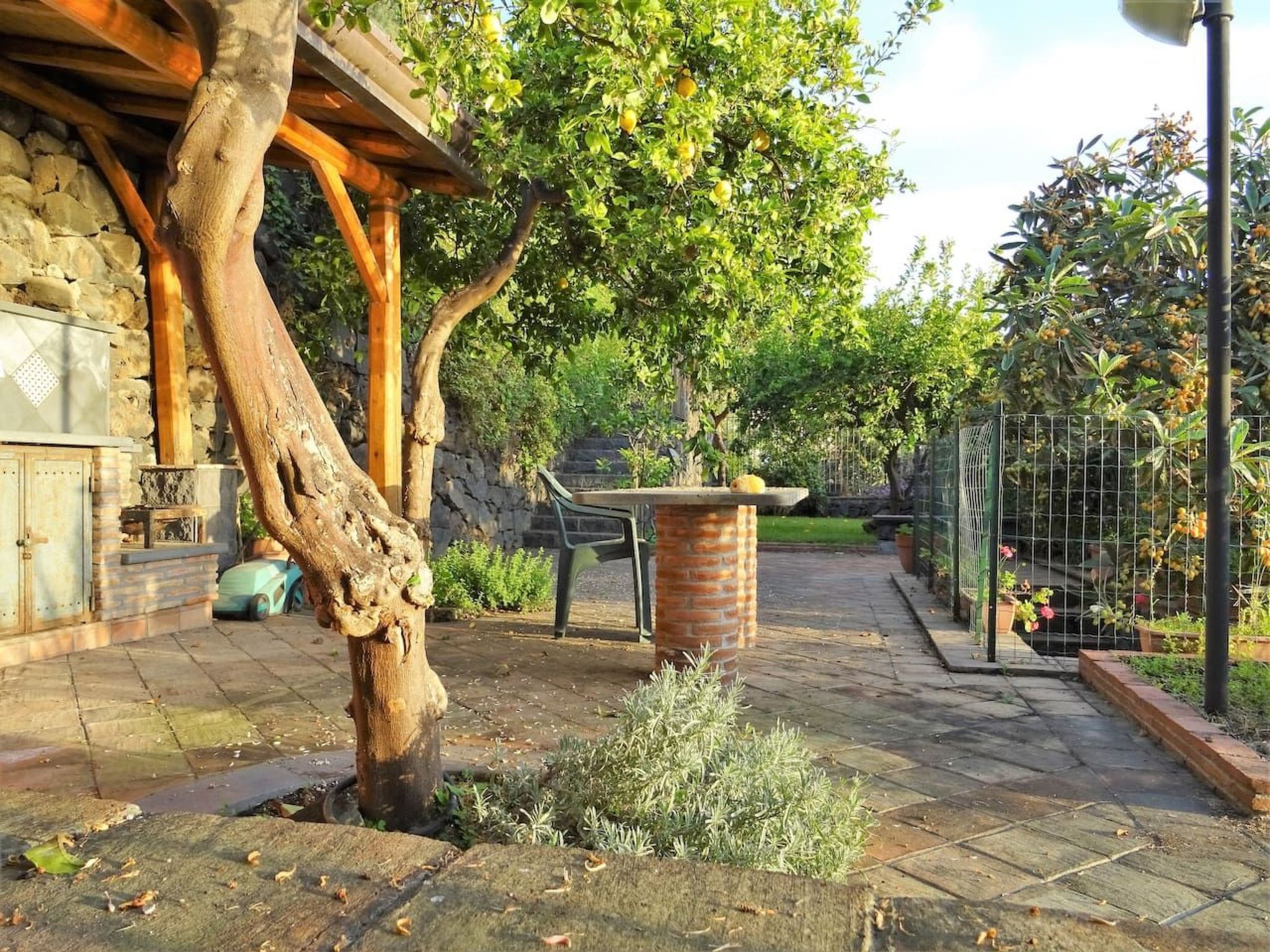 Villa mit Wasserblick-Buiten