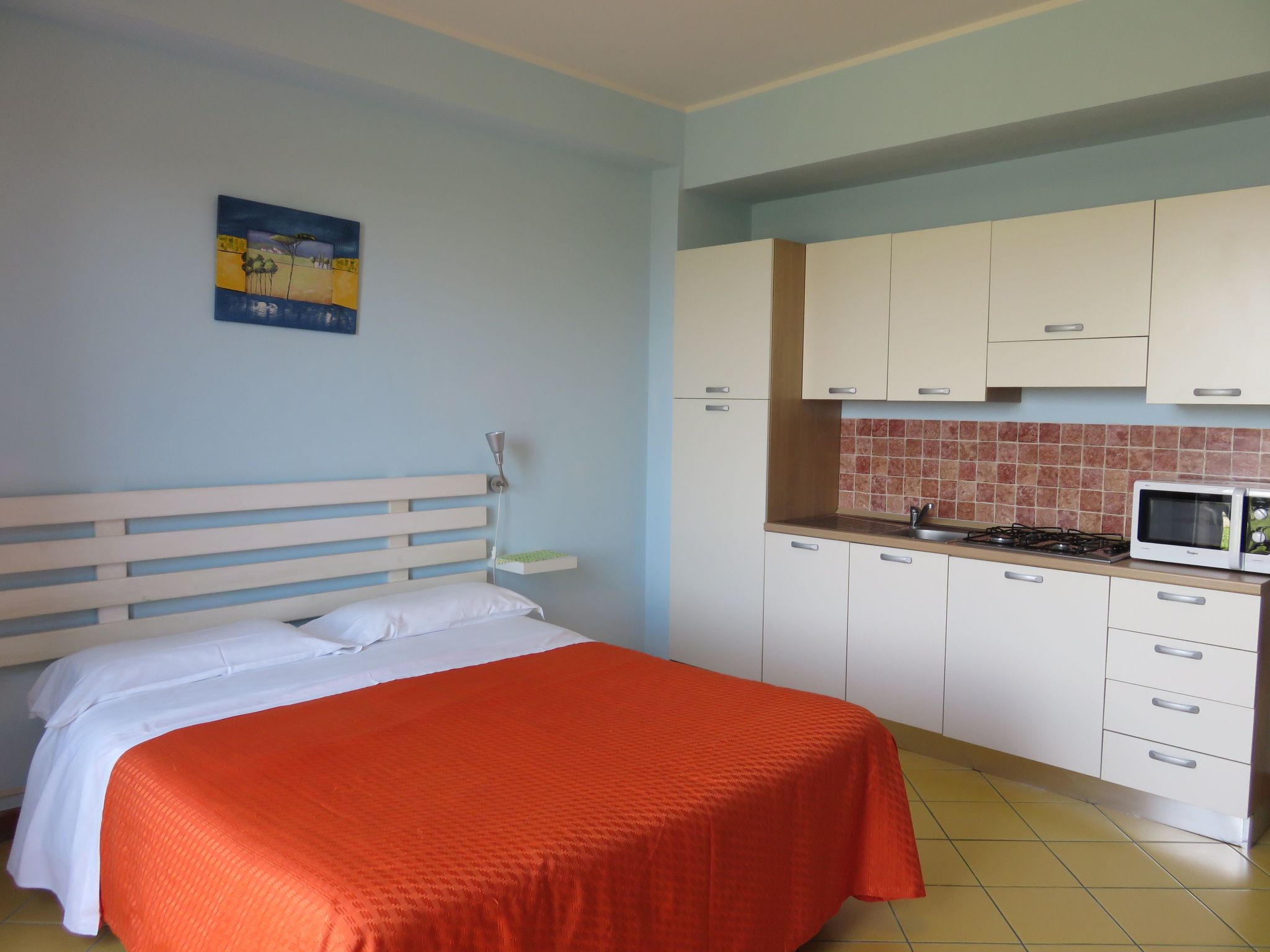 Einzimmerwohnung mit Terrasse-Inside