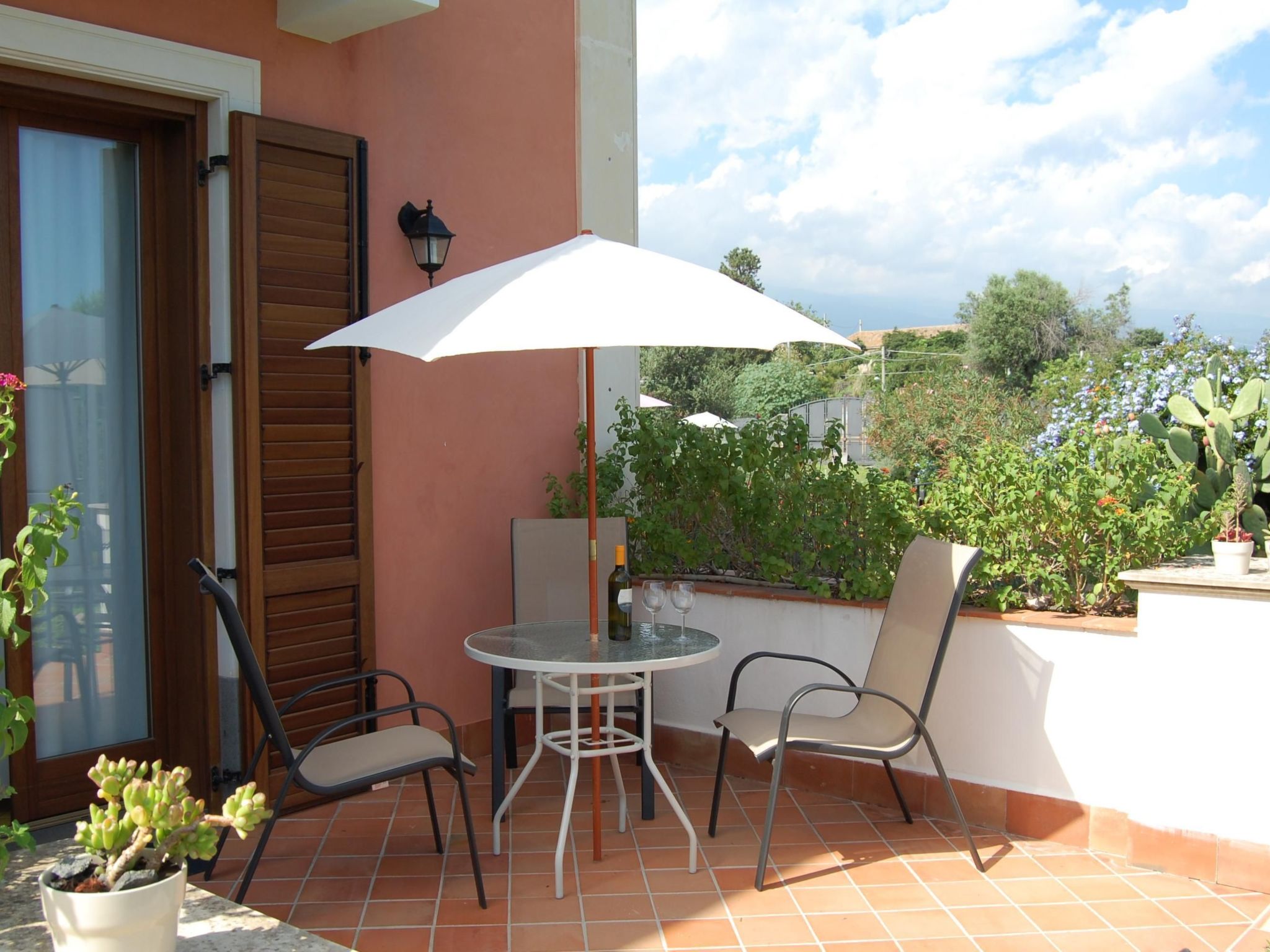 Einzimmerwohnung mit Terrasse-Inside