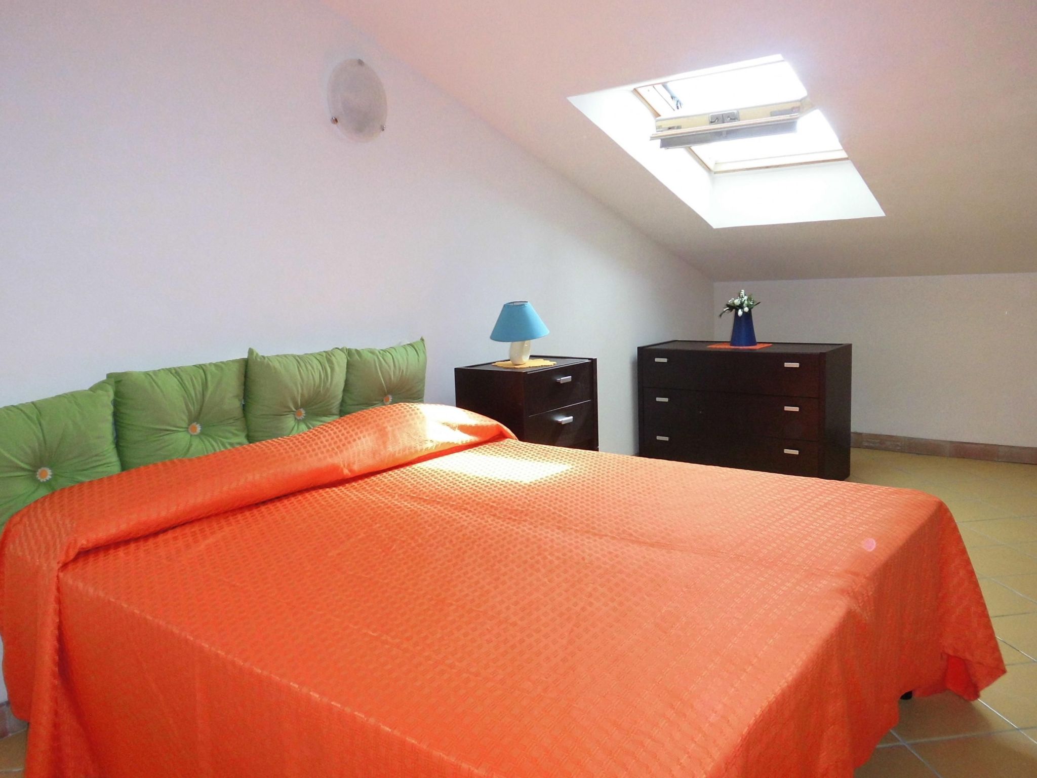 Nette Wohnung in Acireale mit Terrasse und Pool