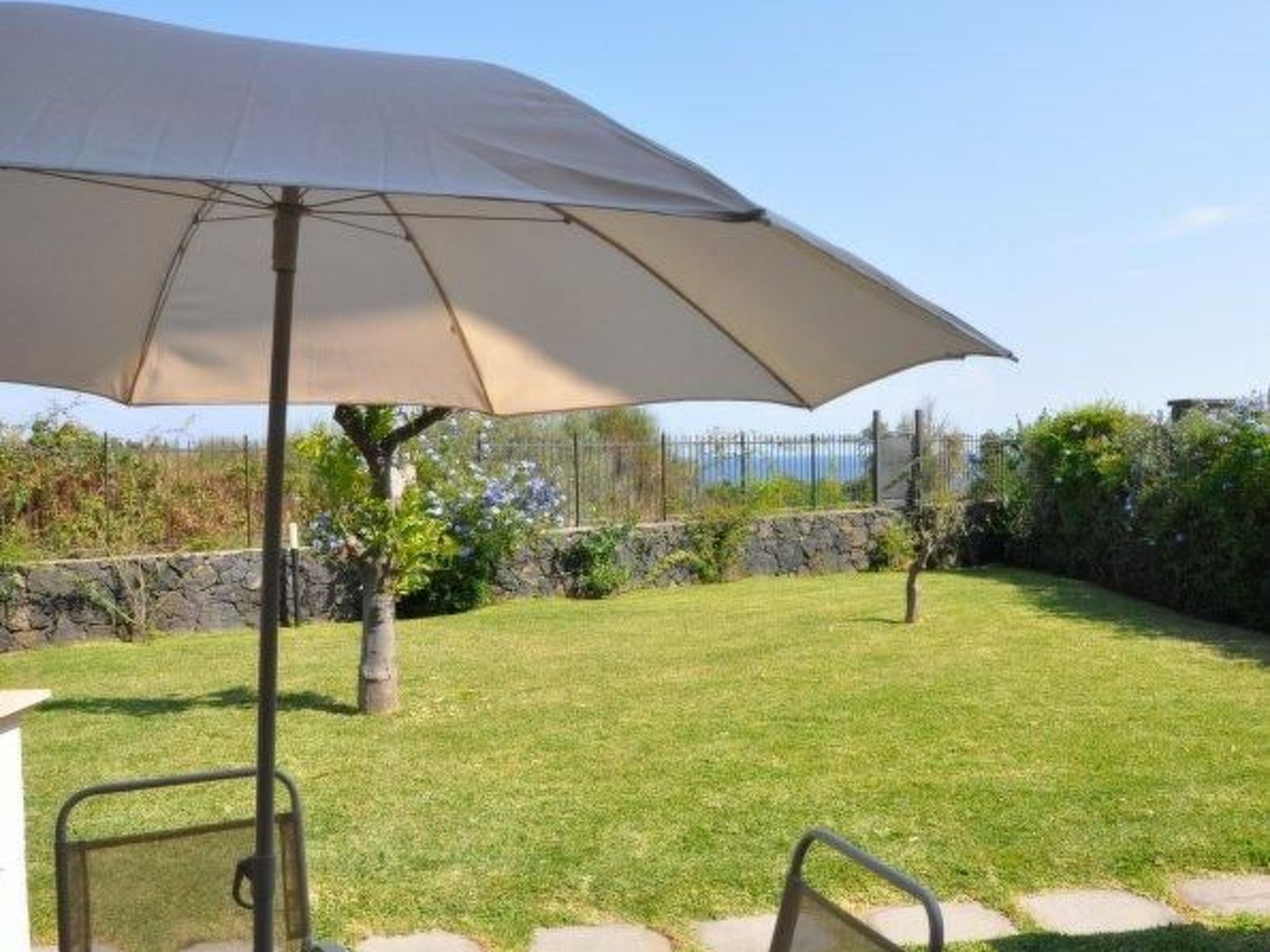 Nette Wohnung in Acireale mit Terrasse und Pool-Binnen
