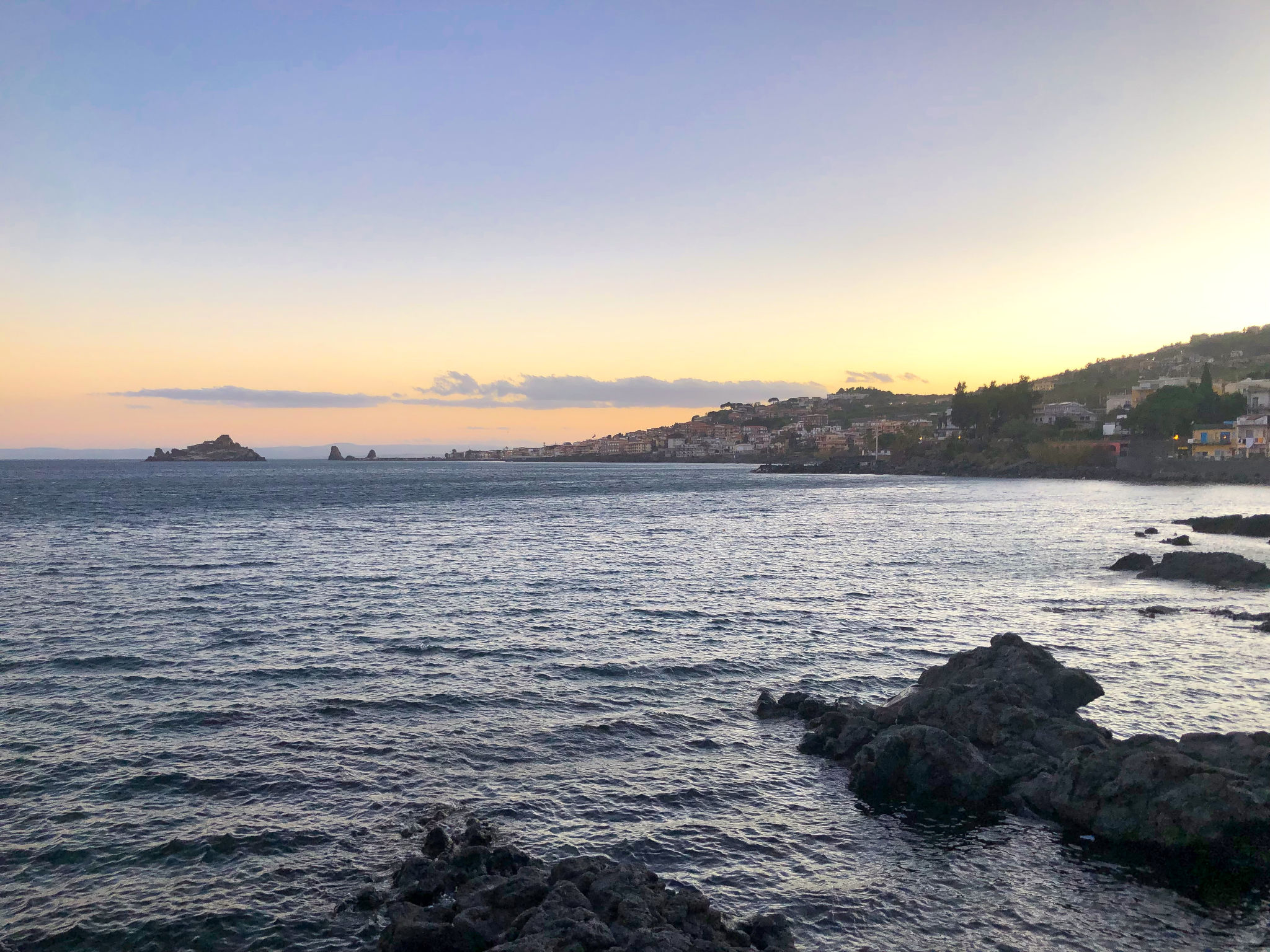 Nette Wohnung in Acireale mit Terrasse und Pool