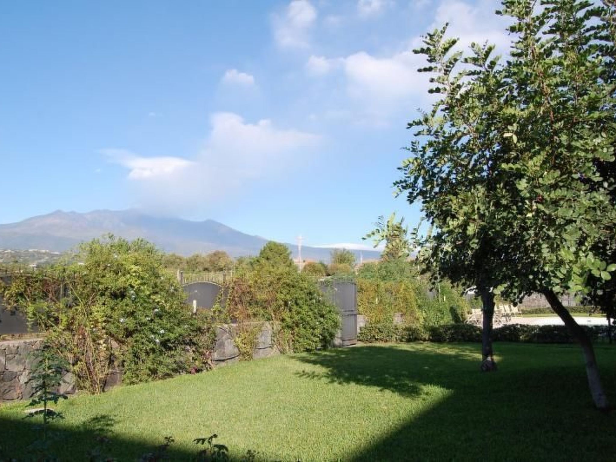Zweizimmerwohnung 1 mit Terrasse, Gemeinschaftspool-Binnen