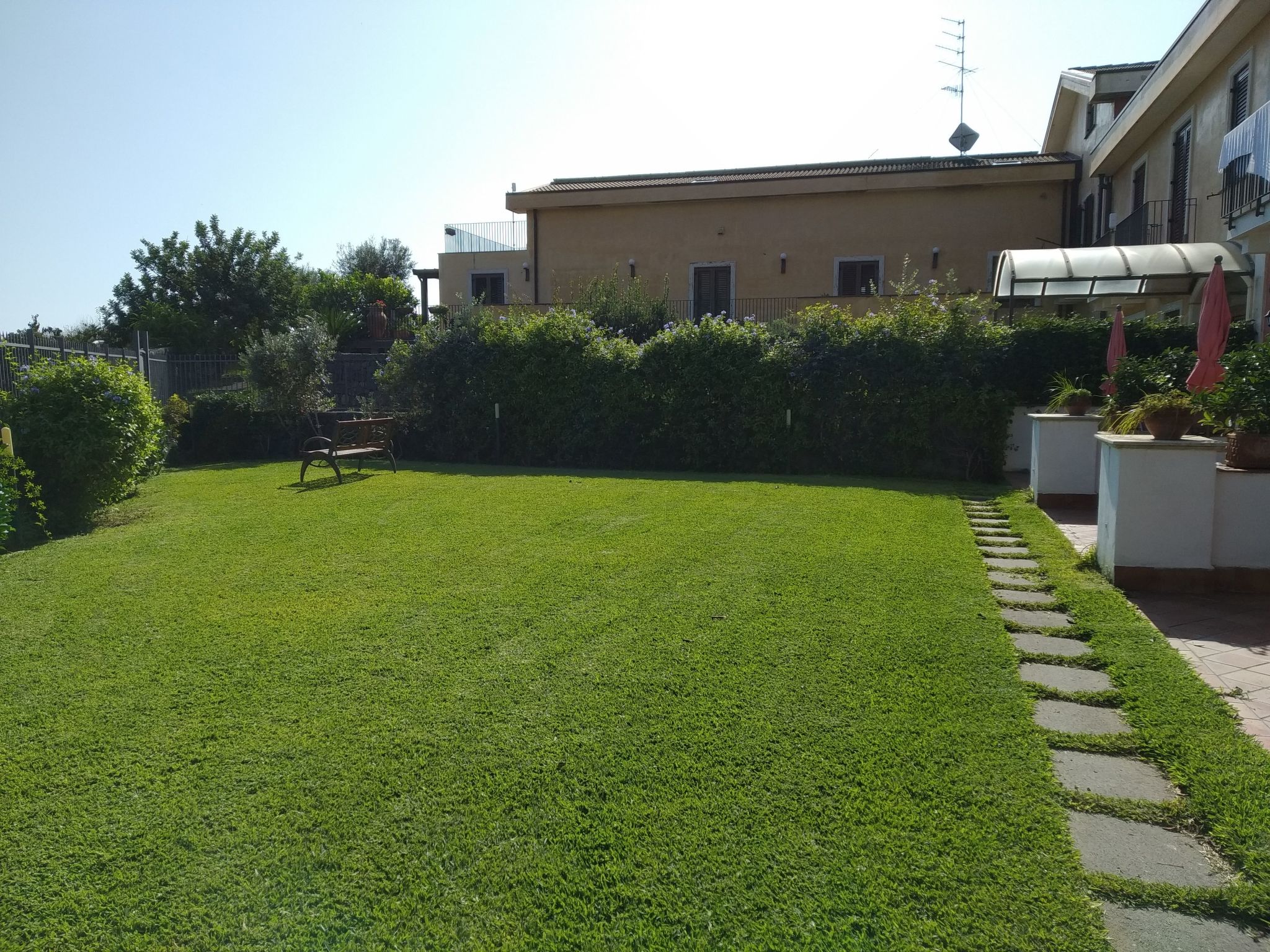 Zweizimmerwohnung 1 mit Terrasse, Gemeinschaftspool-Binnen