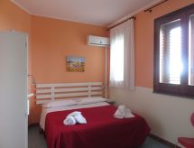 Op 500 m van zee: Sfeervol appartement in Acireale · 2 pers. - thumbnail 3