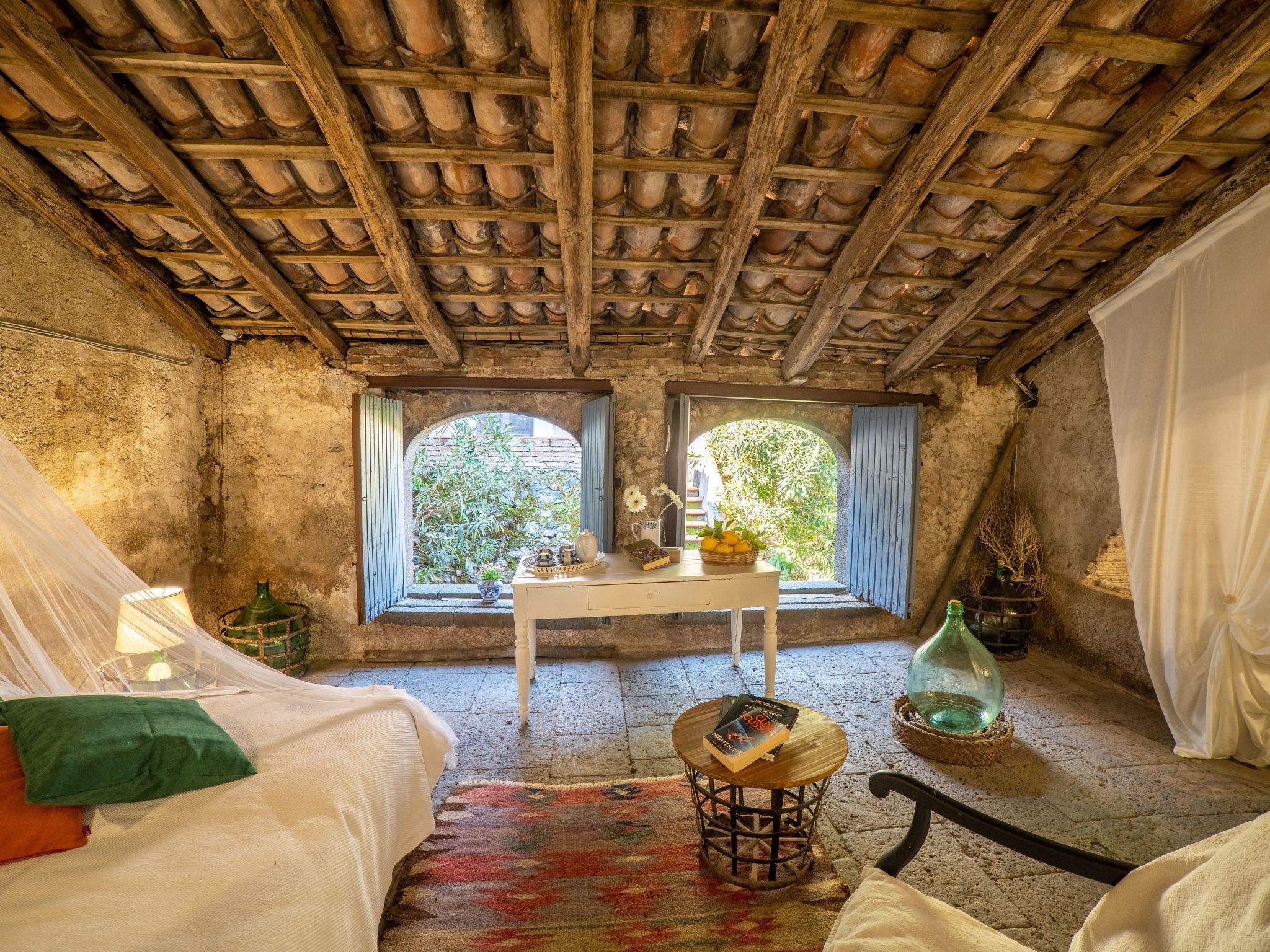 Mit Pool Infinity-Binnen