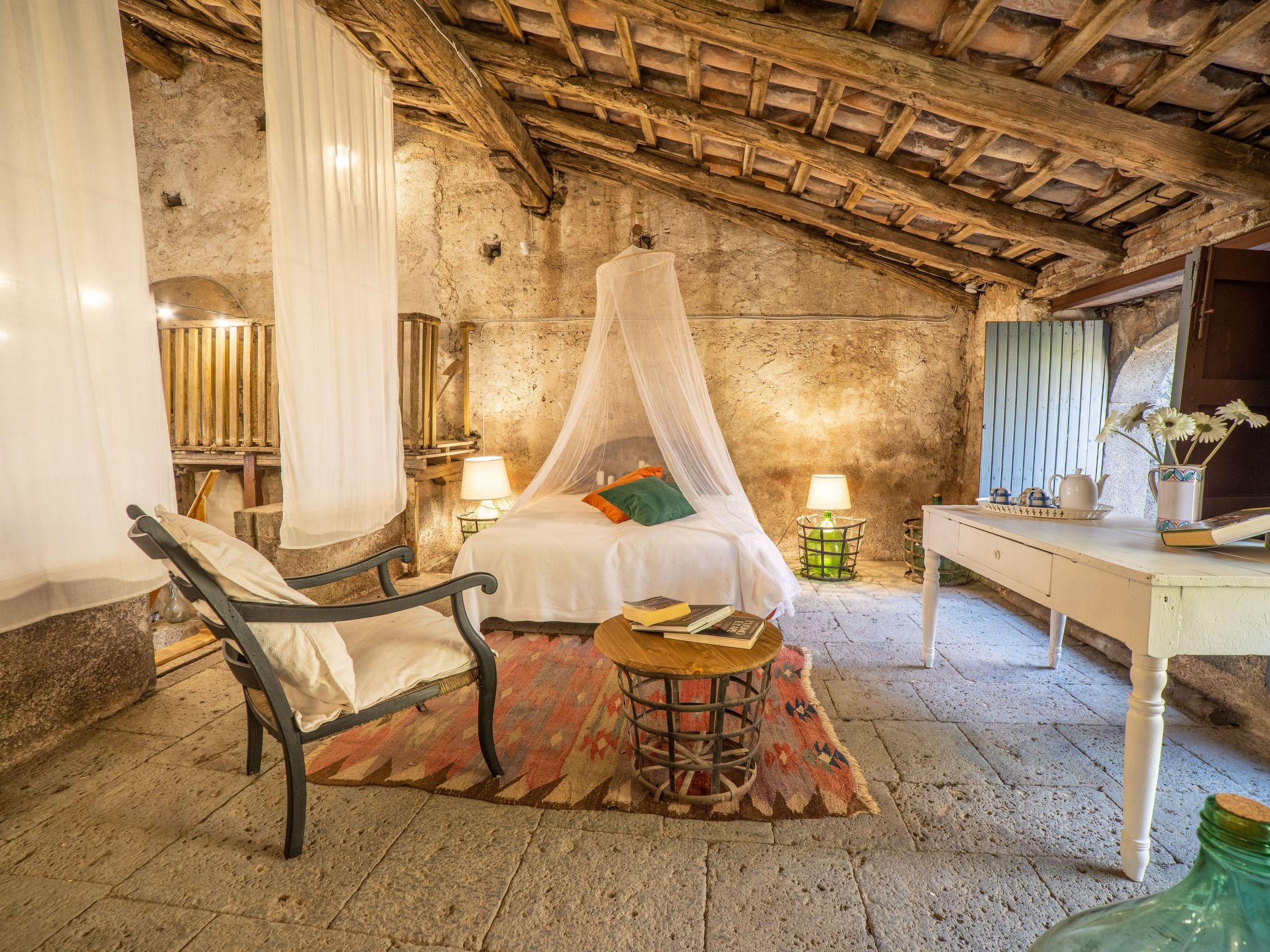 Mit Pool Infinity-Binnen