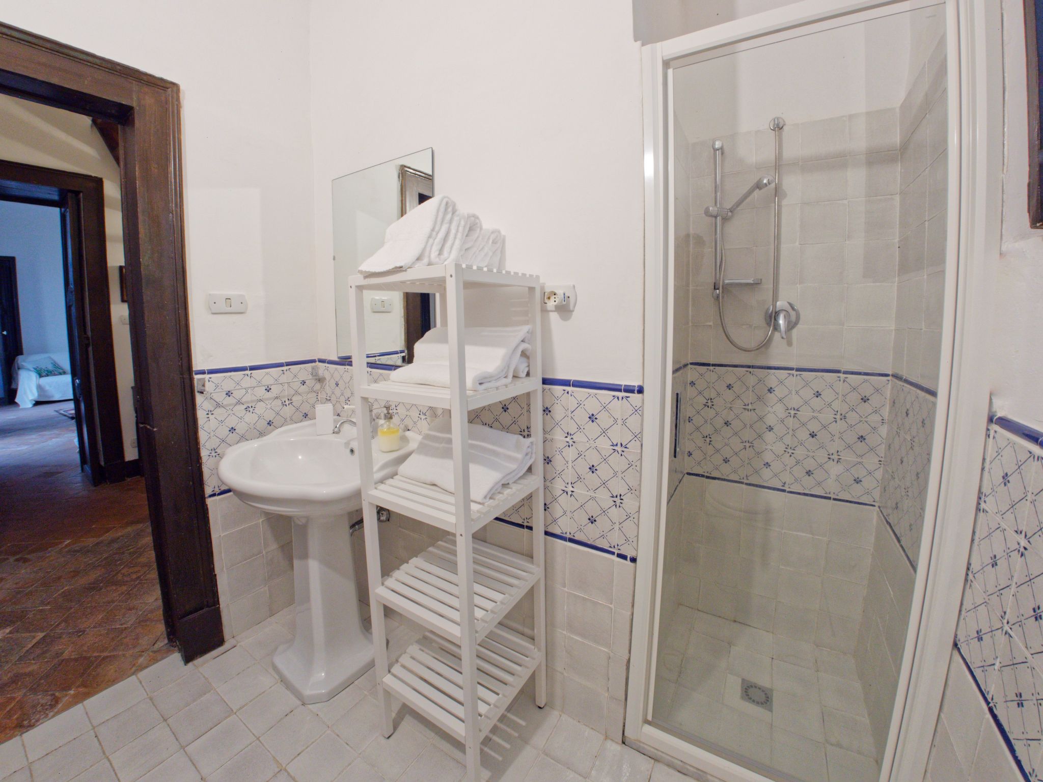 Mit Pool Infinity-Binnen