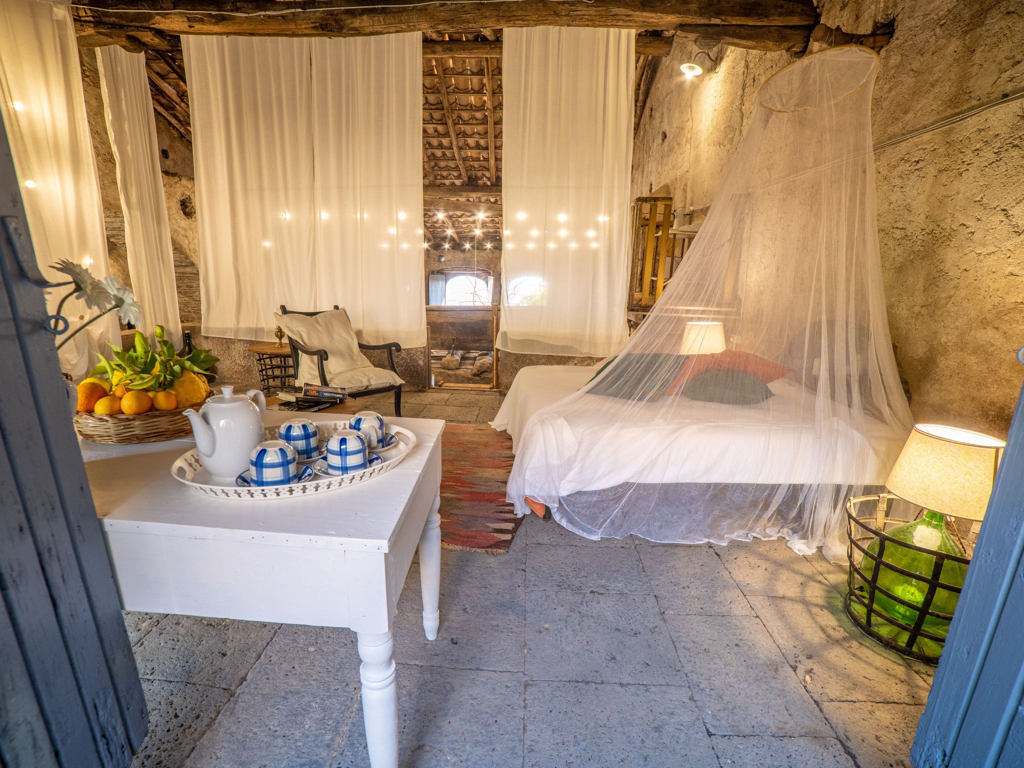 Mit Pool Infinity-Binnen