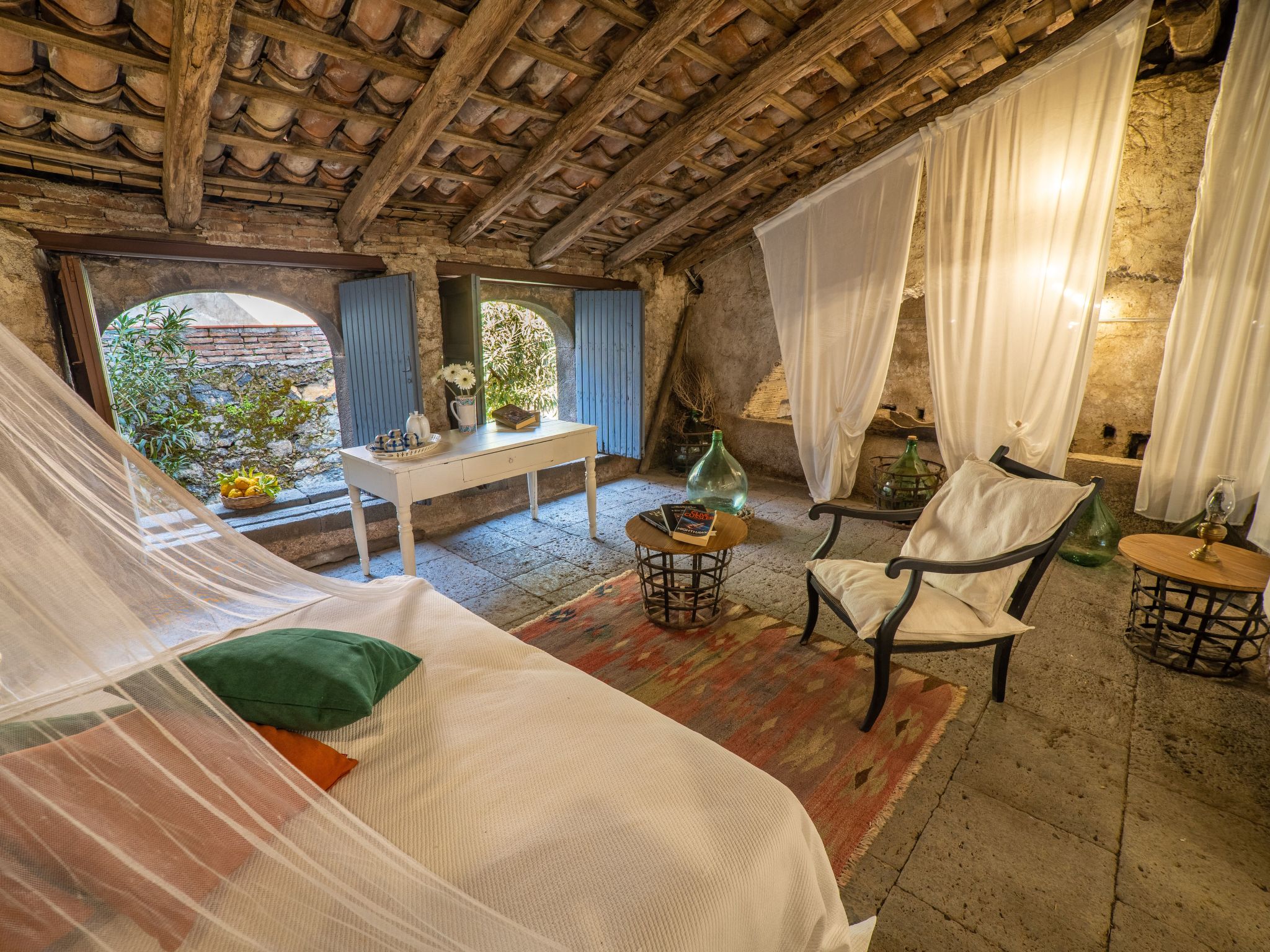 Mit Pool Infinity-Binnen