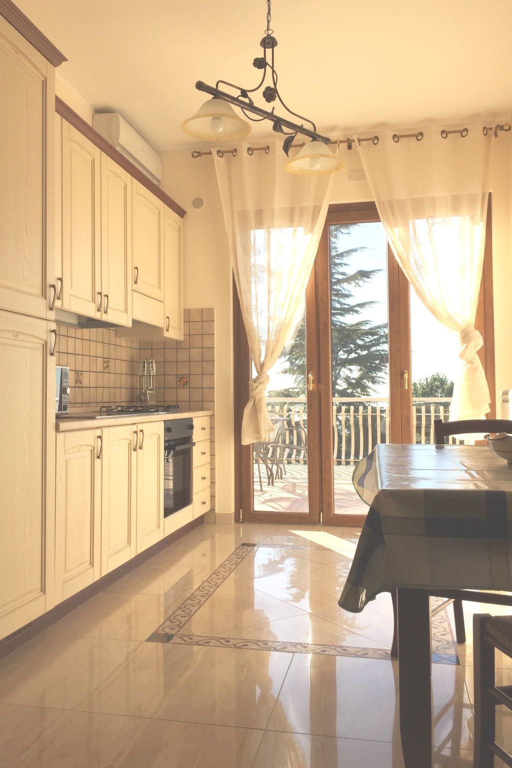 Wohnung in Trecastagni mit Terrasse-Image-tags.info