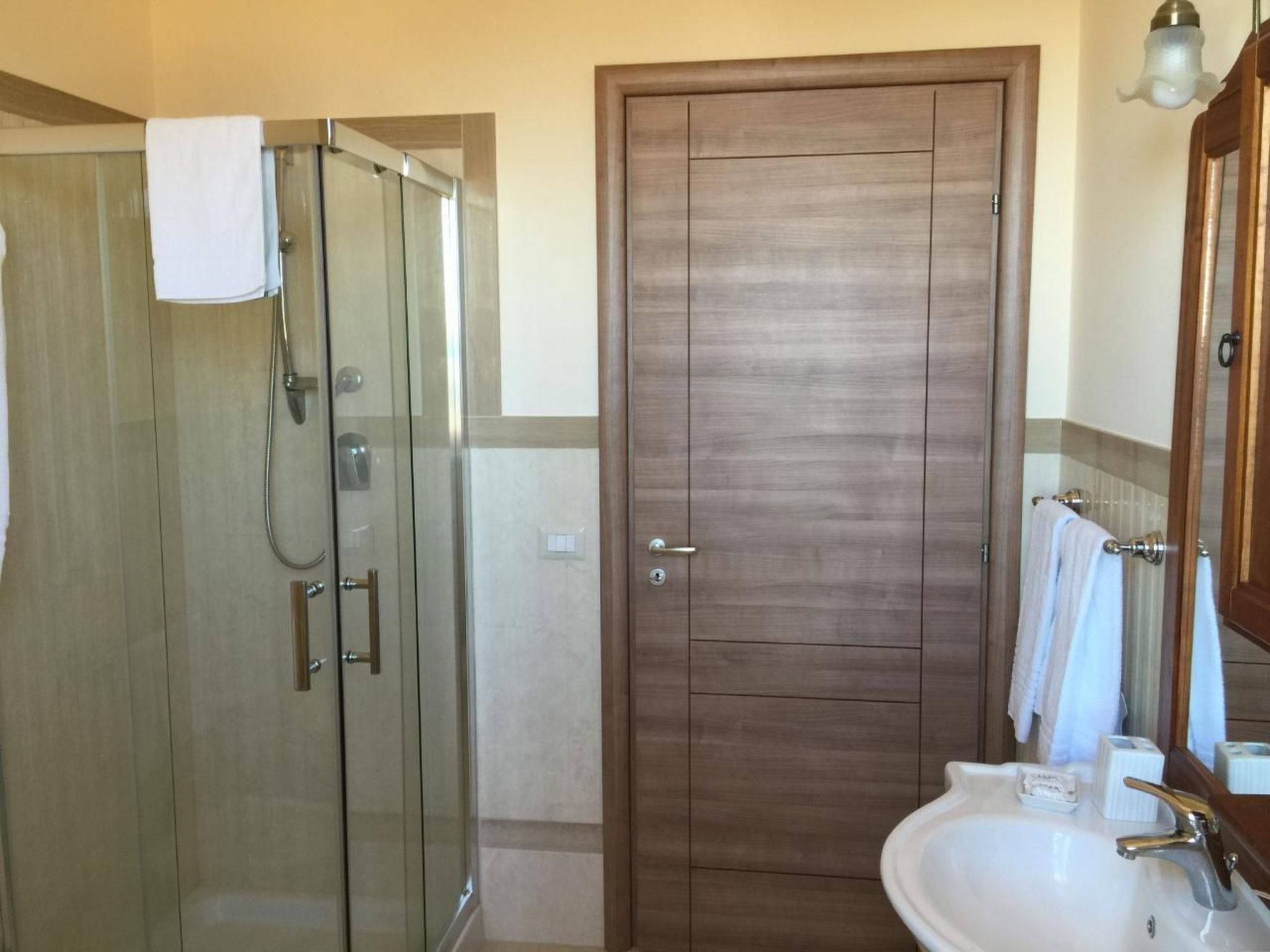 Einzimmerwohnung mit Wasserblick-Inside