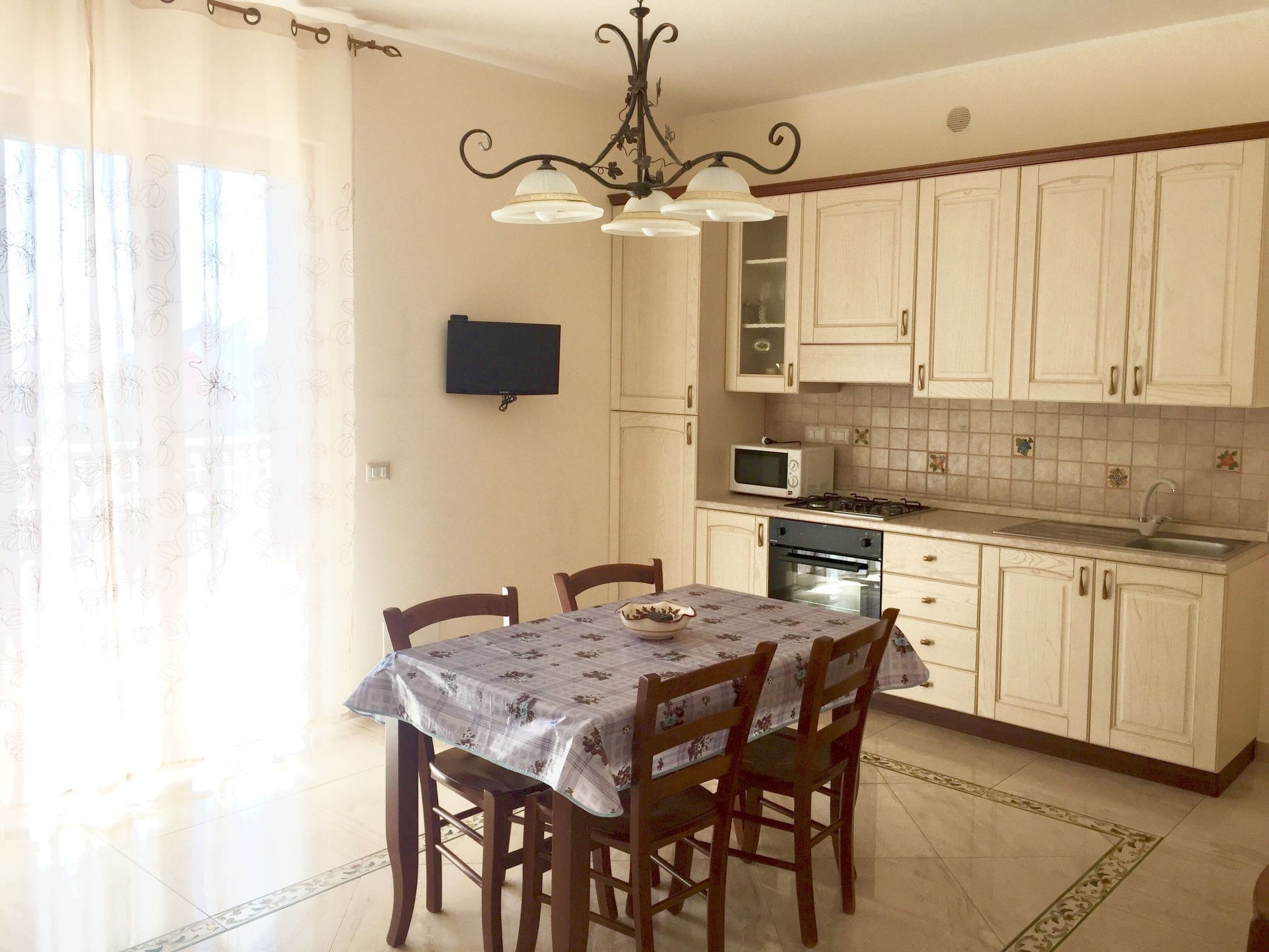 Wohnung in Trecastagni mit Terrasse-Drinnen