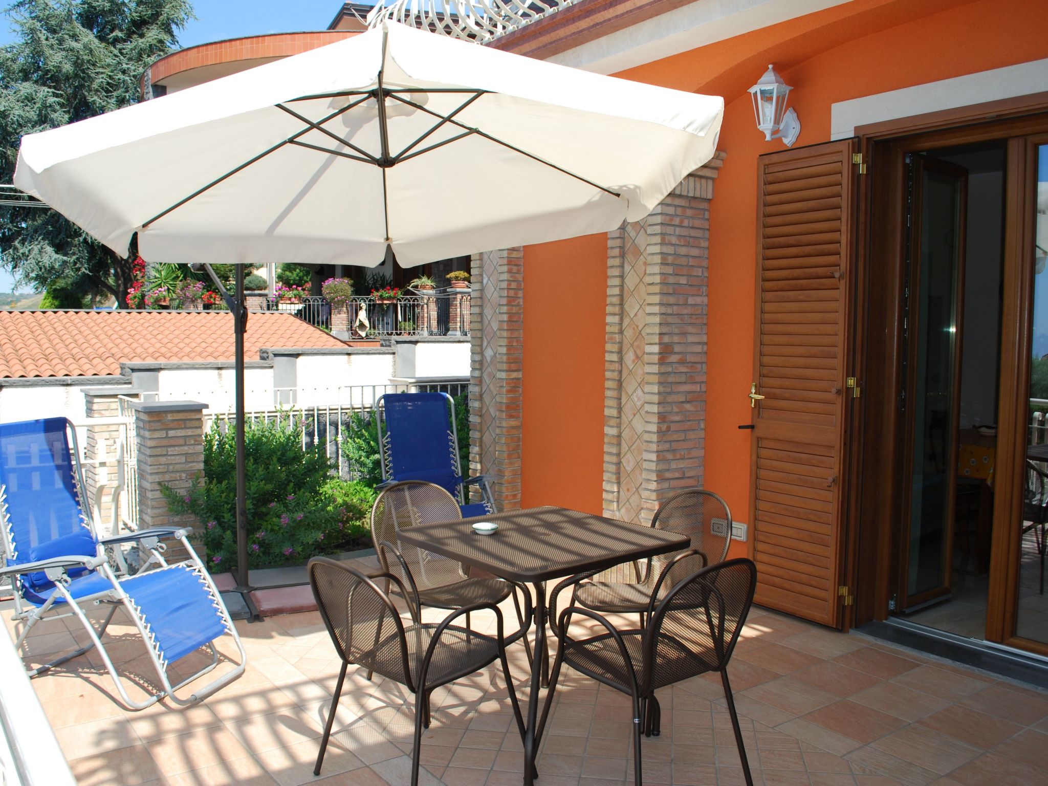 Wohnung in Trecastagni mit Terrasse-Drinnen