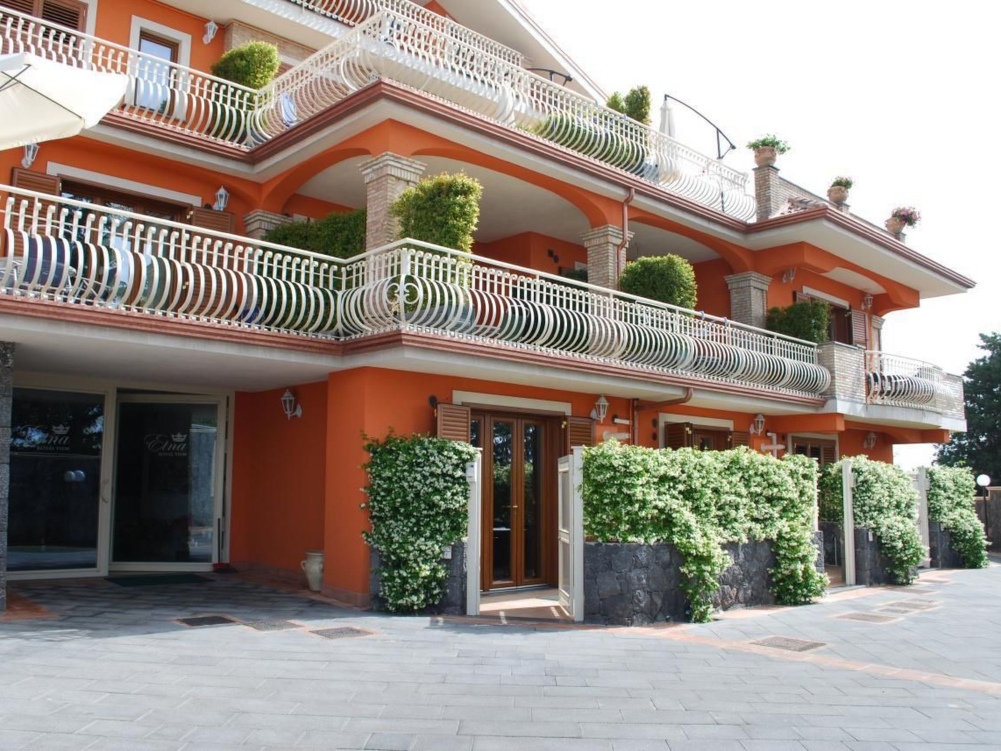 'Etna Royal View-Inside