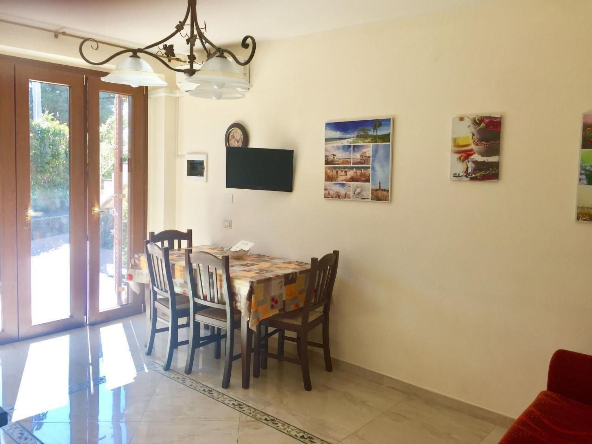 'Etna Royal View-Inside