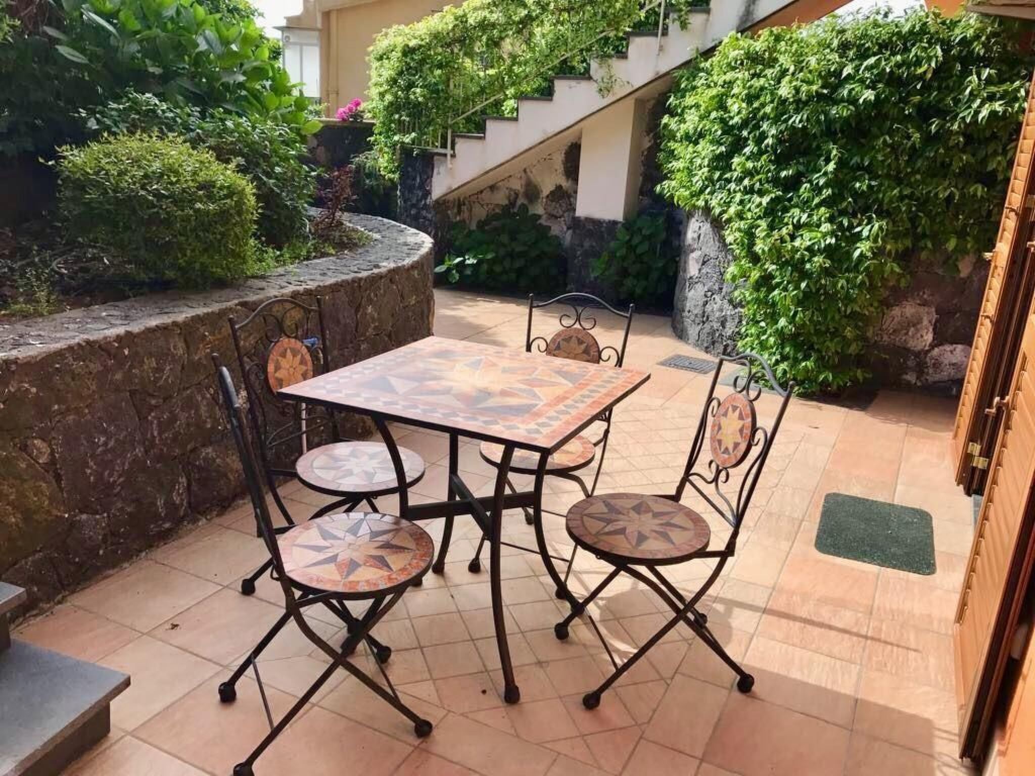 'Etna Royal View-Inside