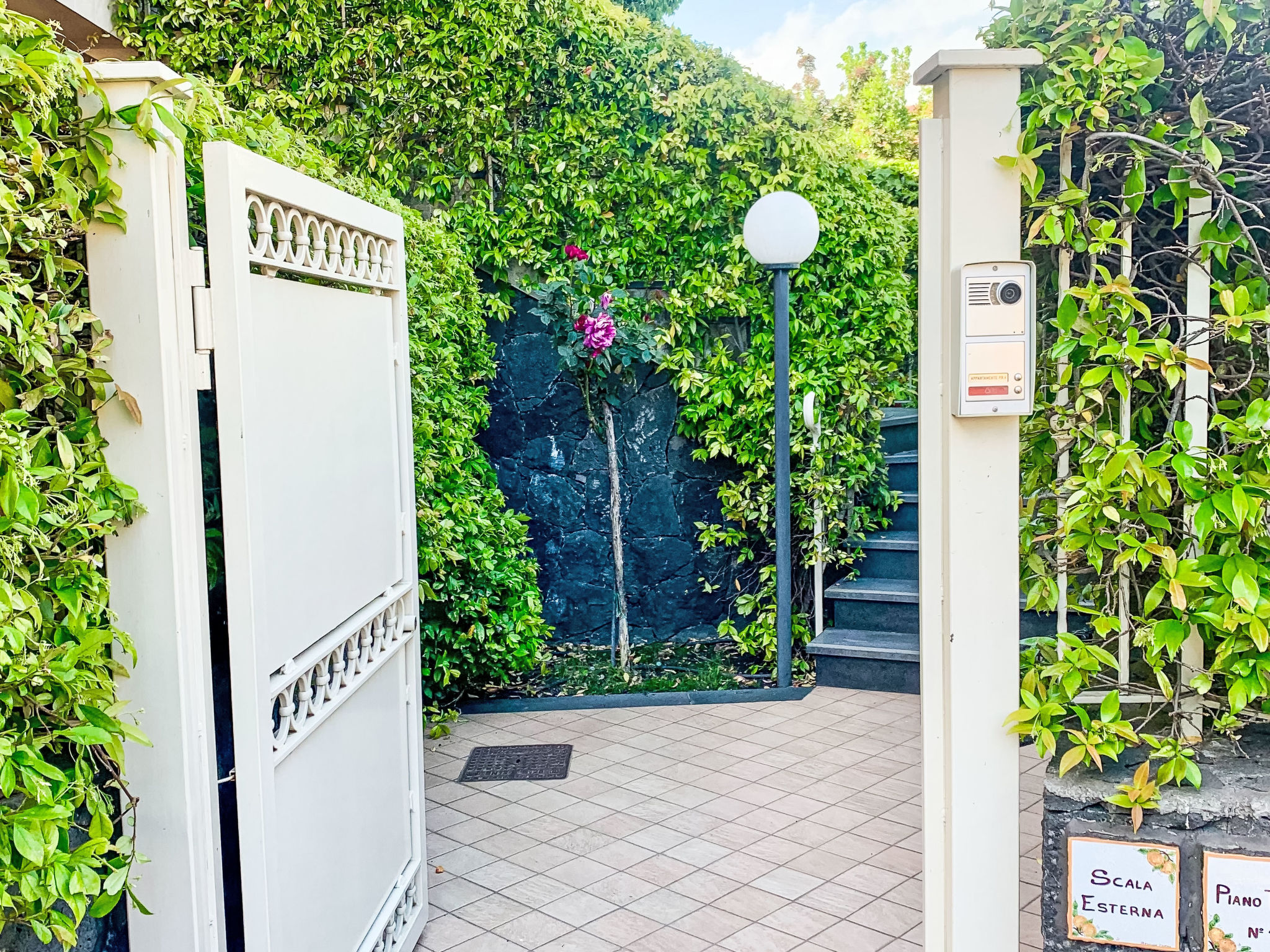 Wohnung in Trecastagni mit Terrasse