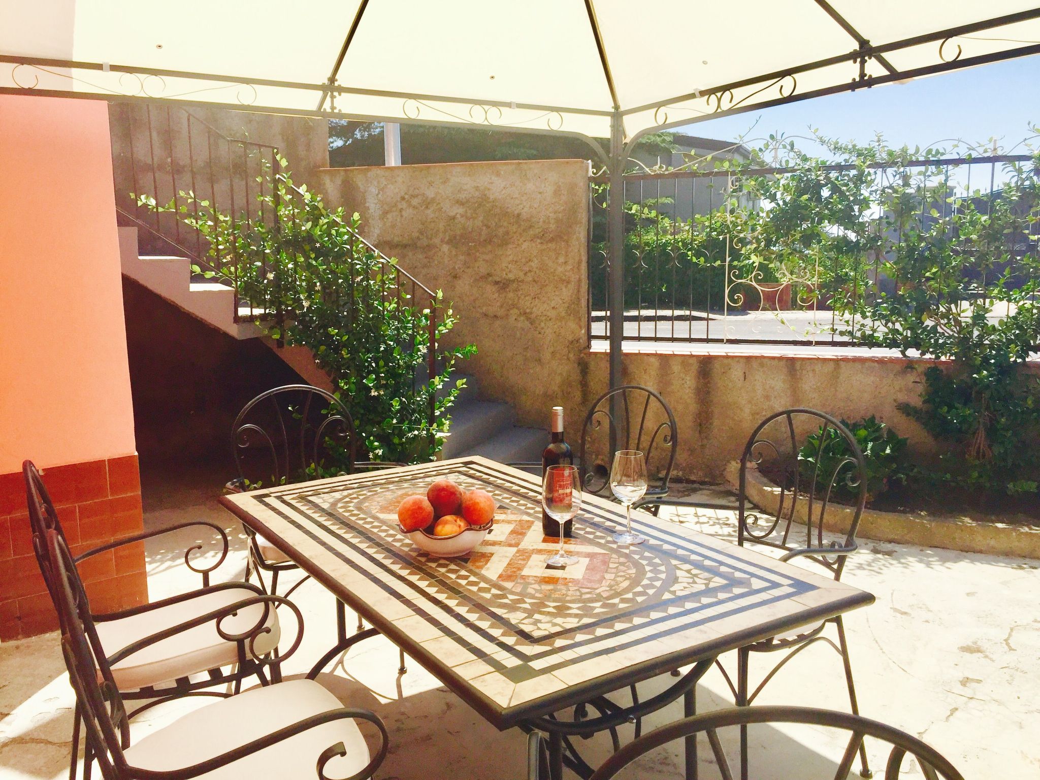 'Etna Dimora' mit Blick aufs Wasser