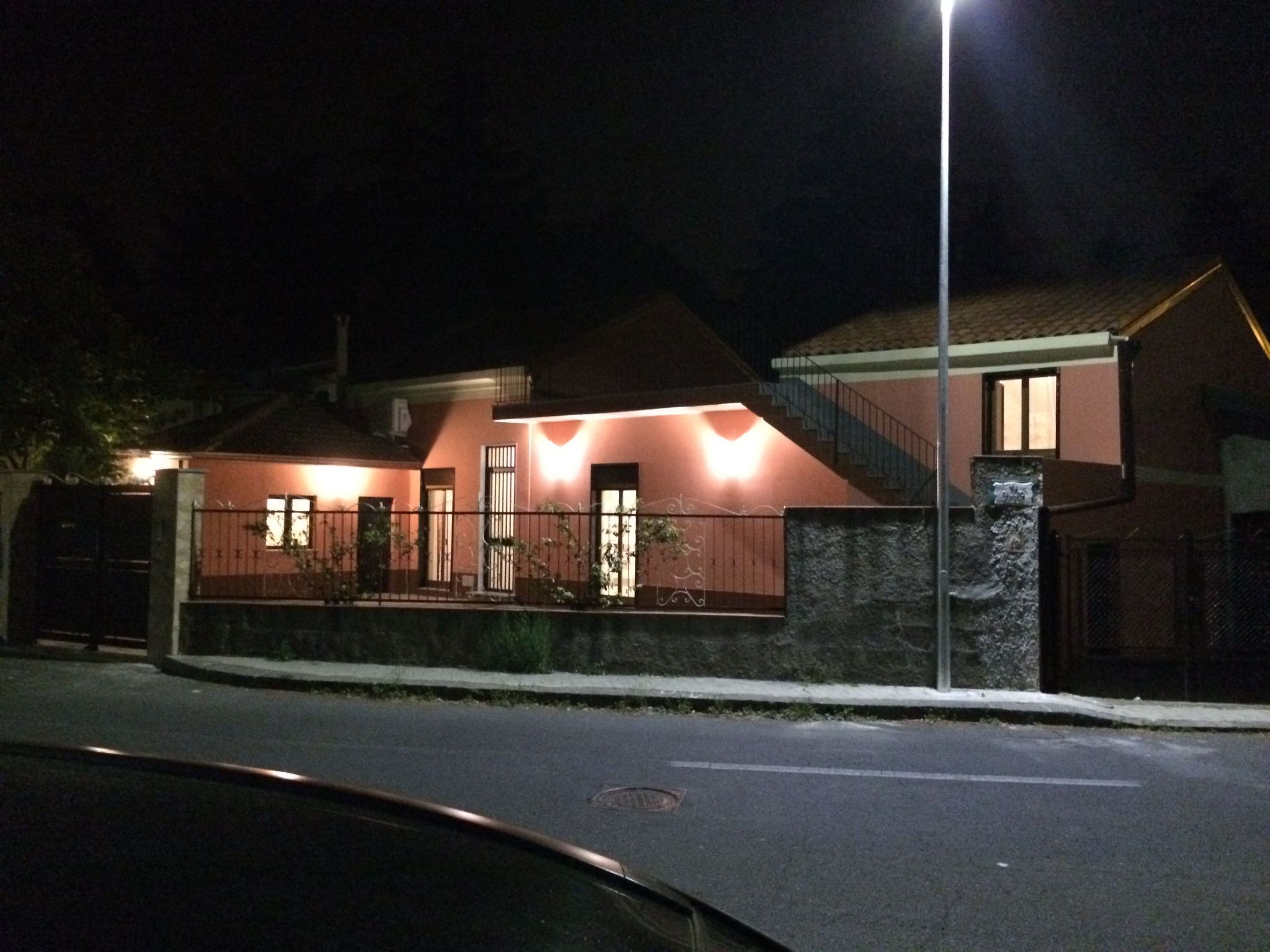 'Etna Dimora' mit Blick aufs Wasser-Inside