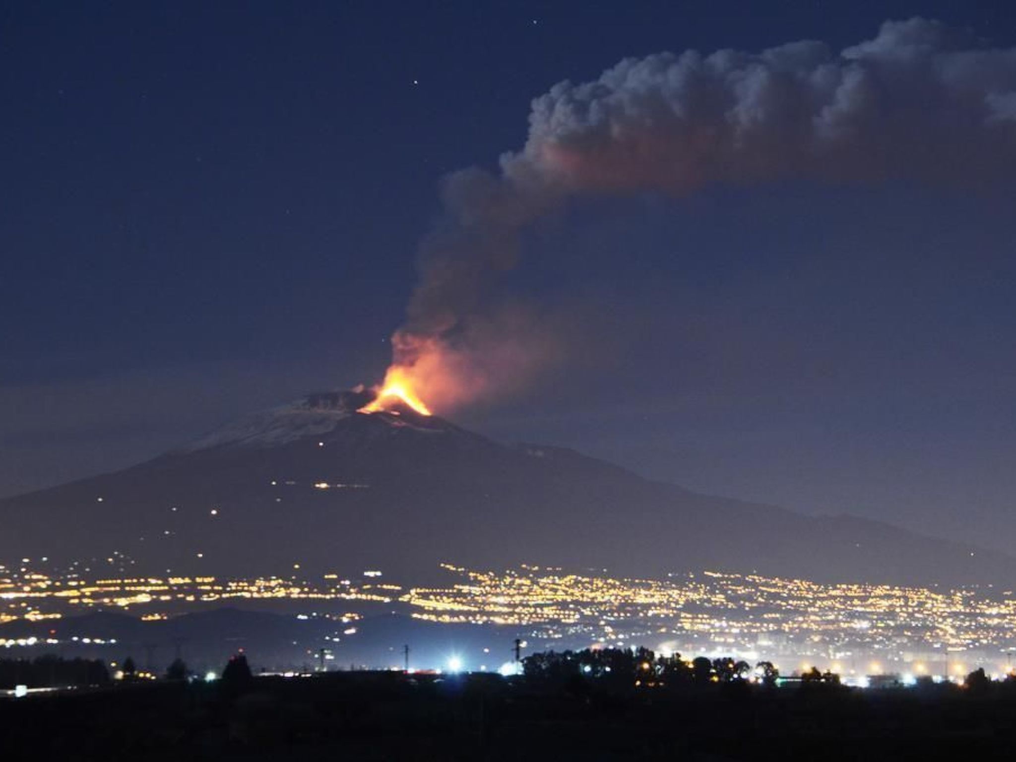'Etna Dimora' mit Blick aufs Wasser-Inside