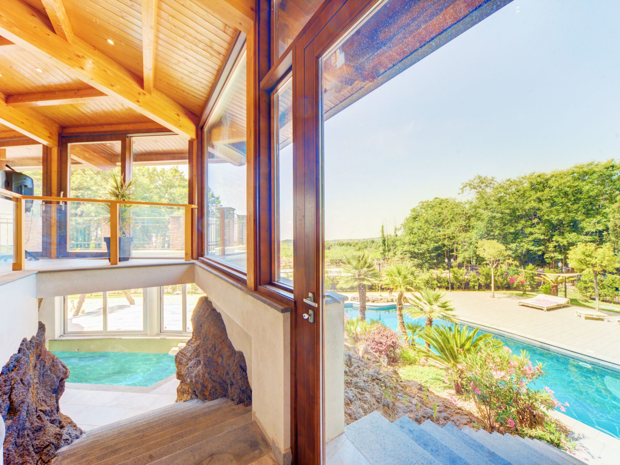 Ferienvilla mit privatem Pool-Binnen