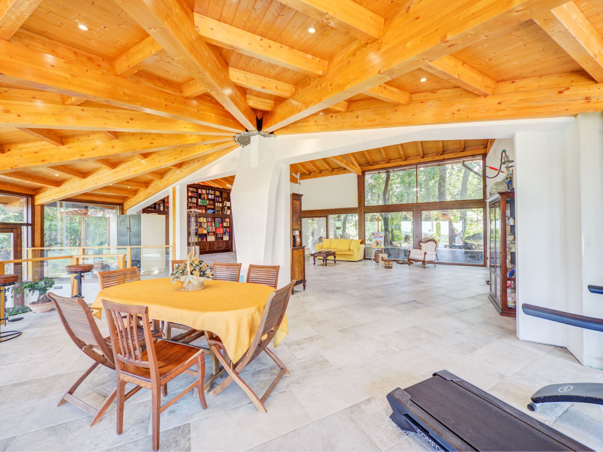 Ferienvilla mit privatem Pool-Binnen