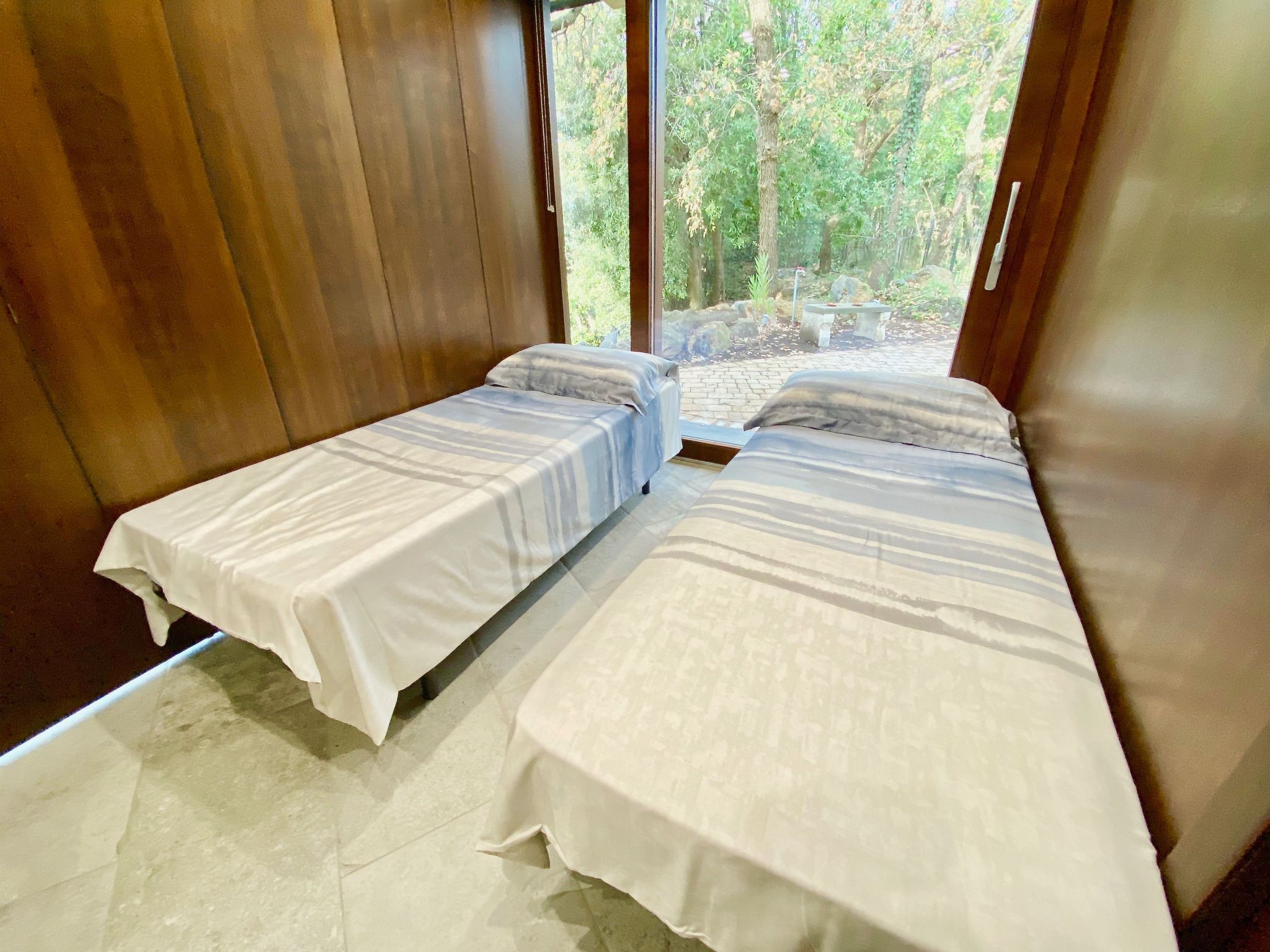 Ferienvilla mit privatem Pool-Binnen